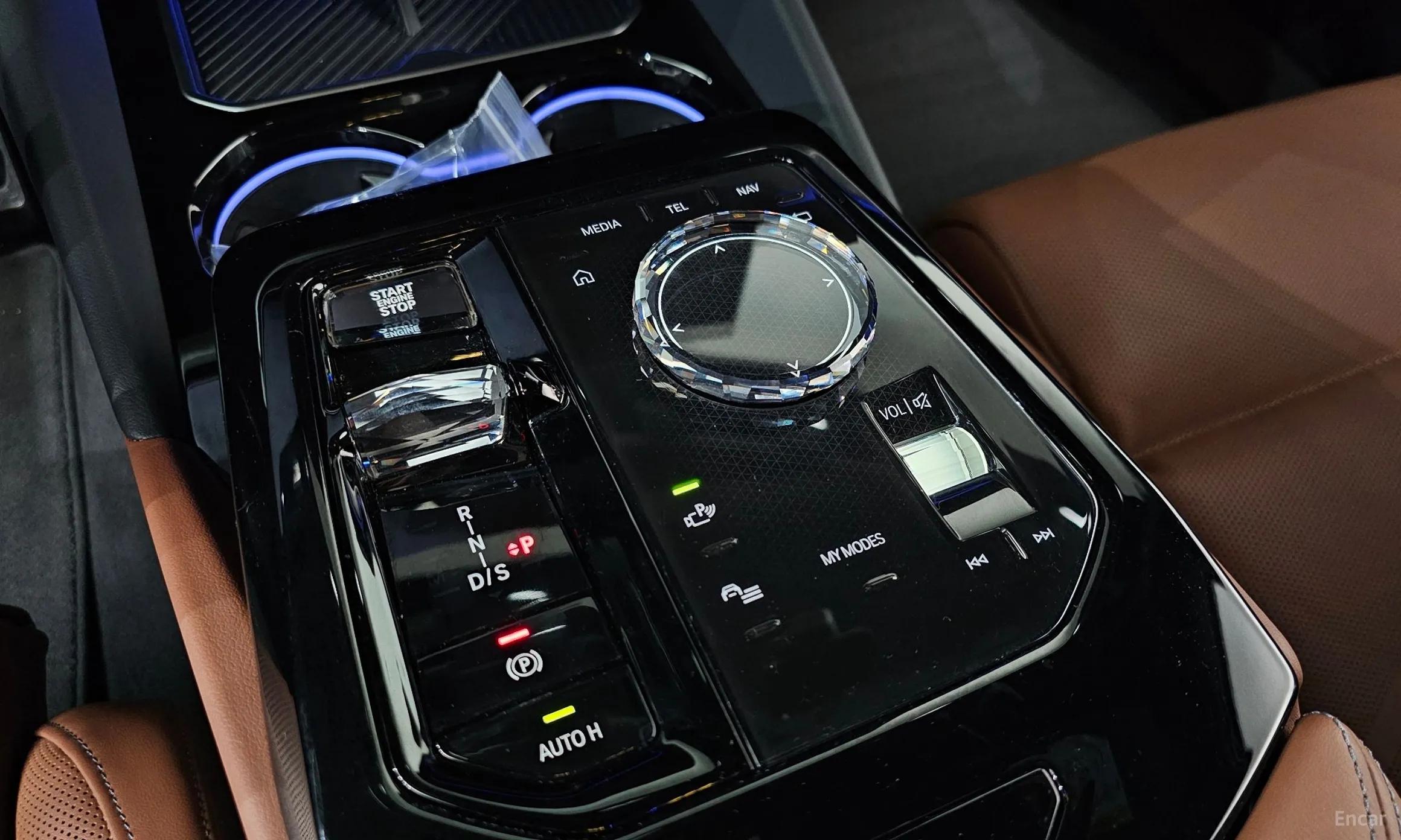 BMW 5 Series (G60) превью 9