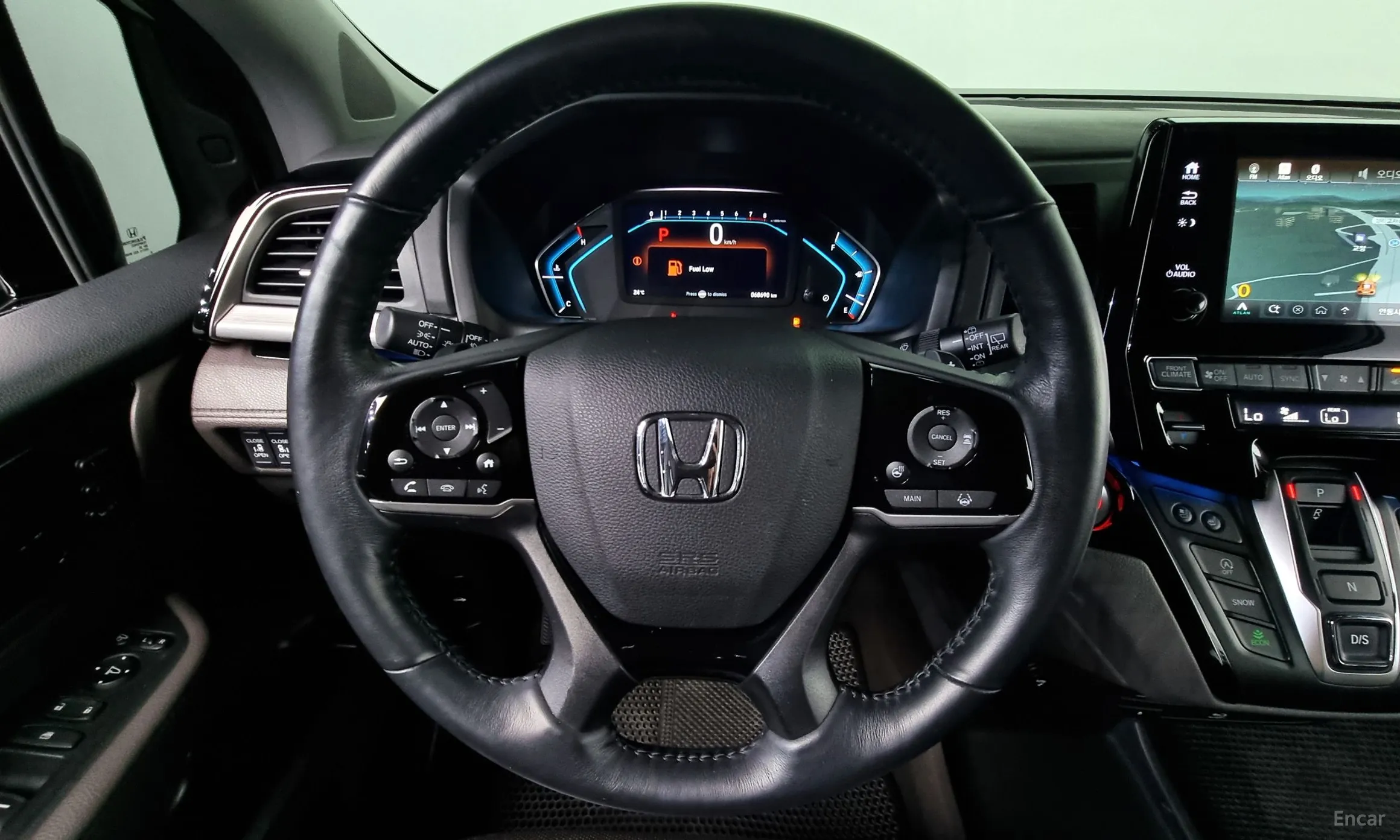 Honda Odyssey превью 13