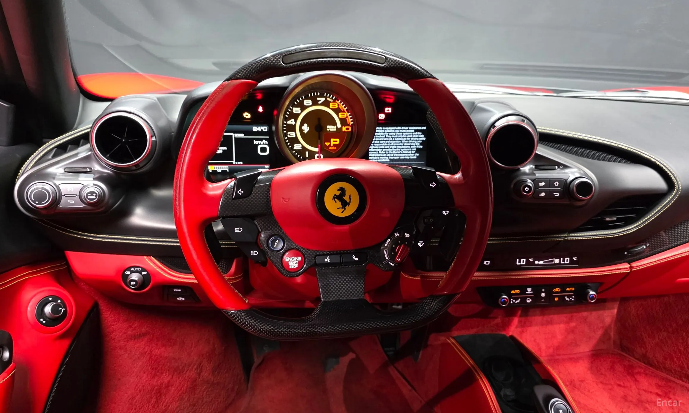 Ferrari F8 Tributo превью 11