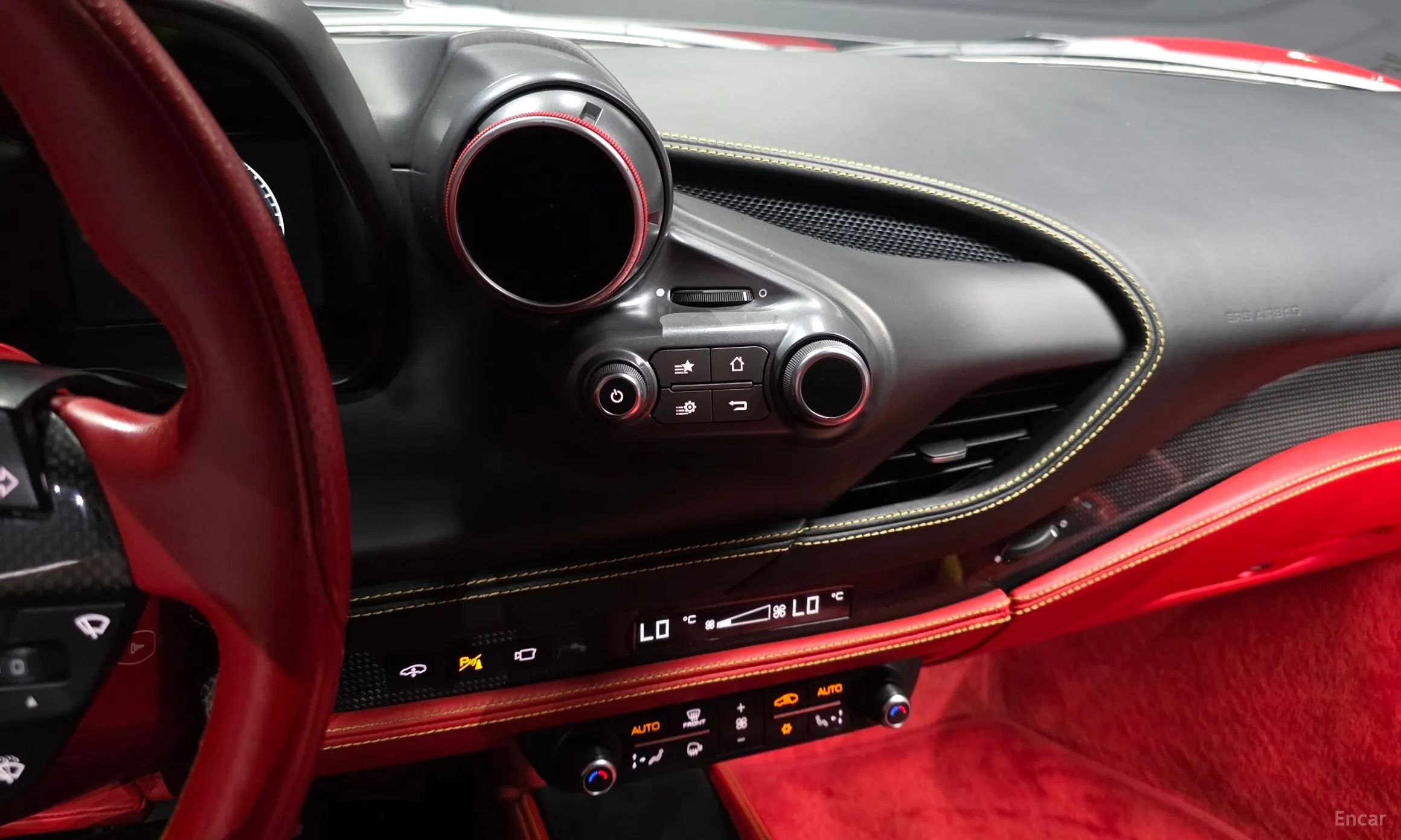 Ferrari F8 Tributo превью 12