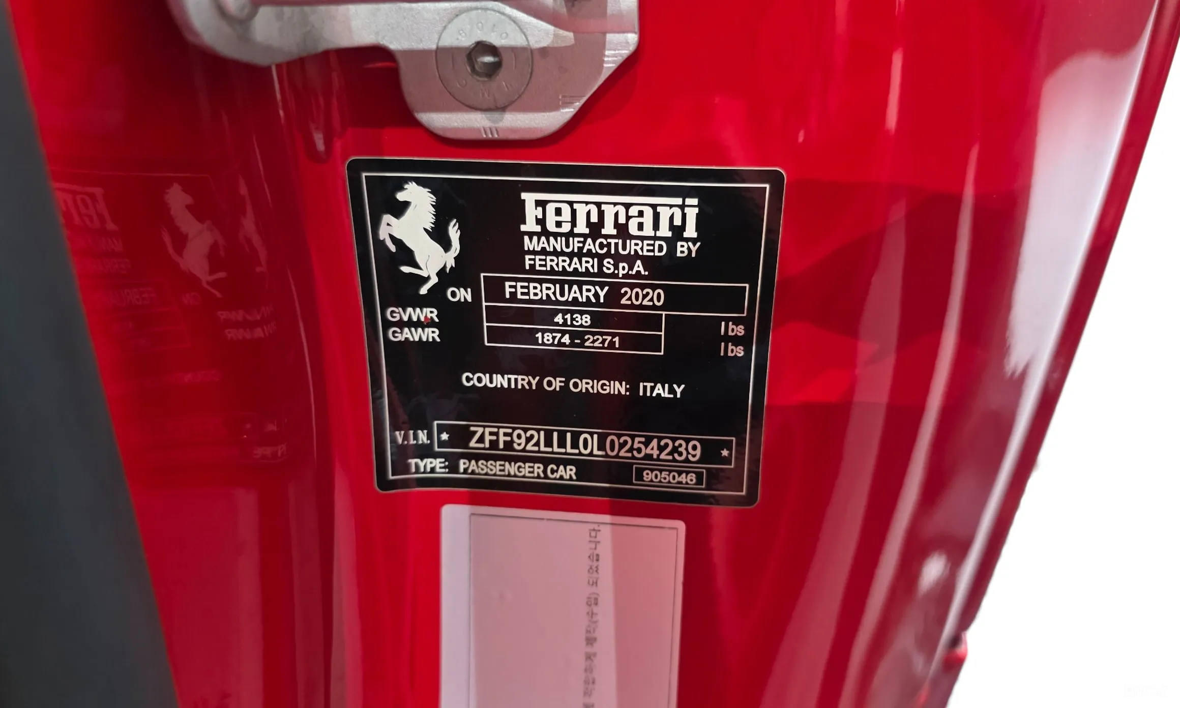 Ferrari F8 Tributo превью 19