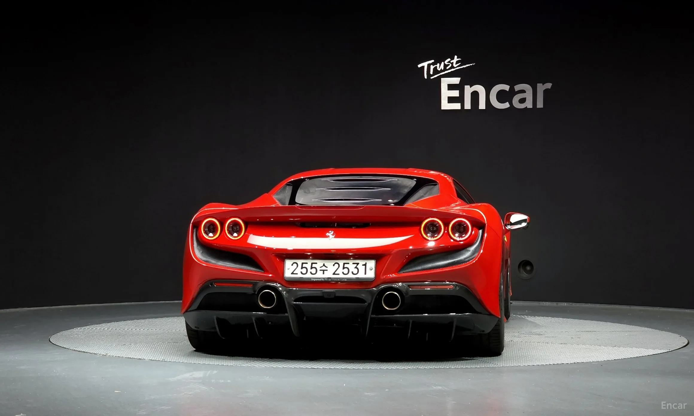 Ferrari F8 Tributo превью 4