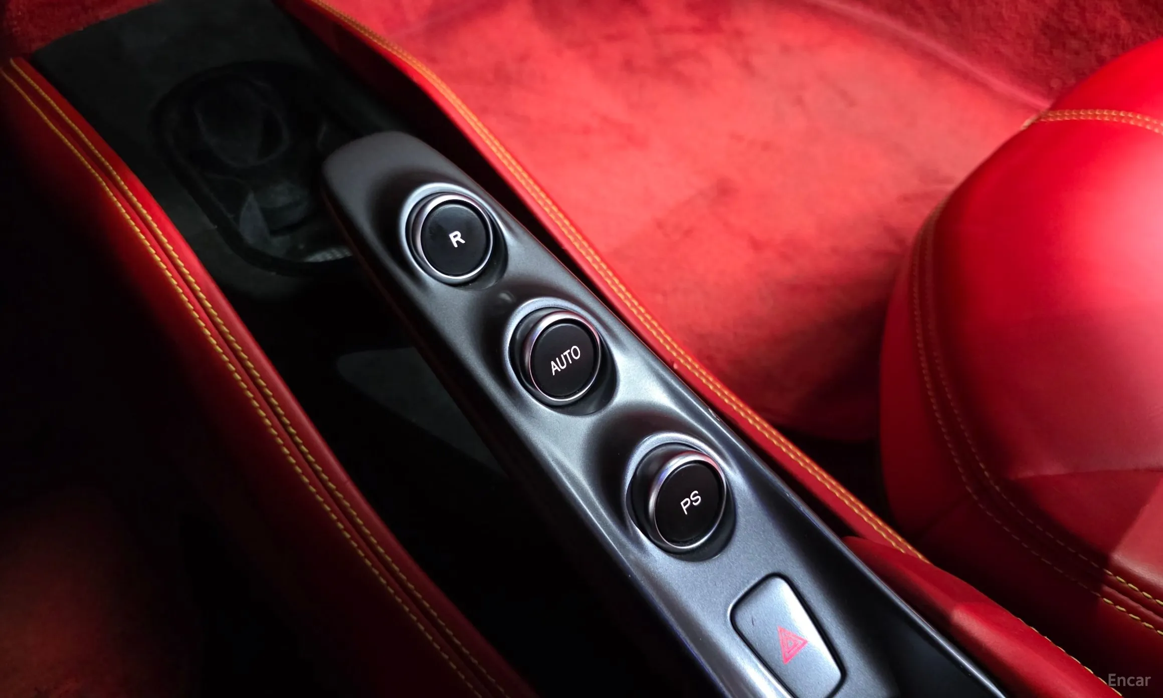 Ferrari F8 Tributo превью 9