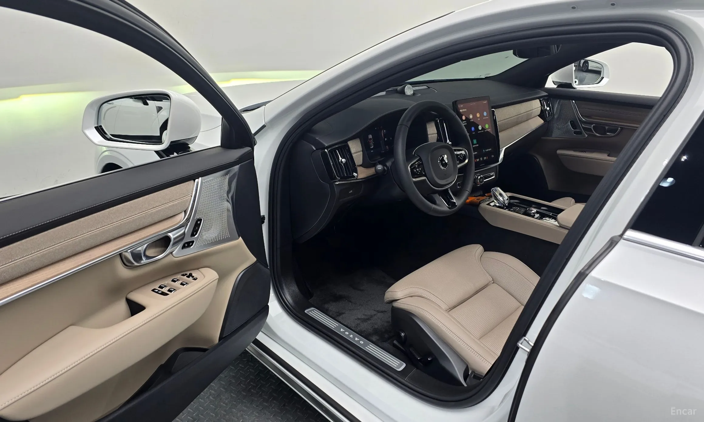 Volvo S90 превью 11
