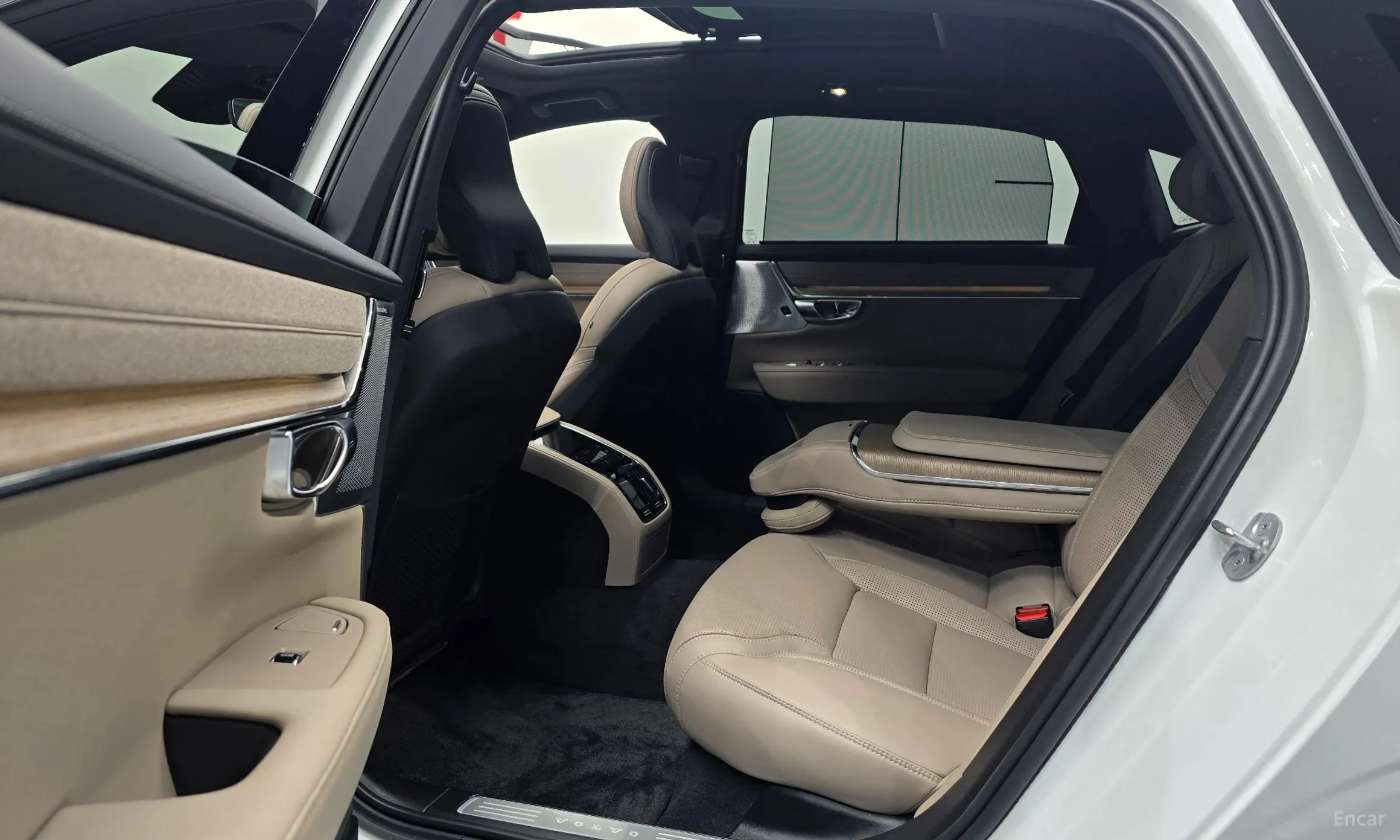 Volvo S90 превью 12