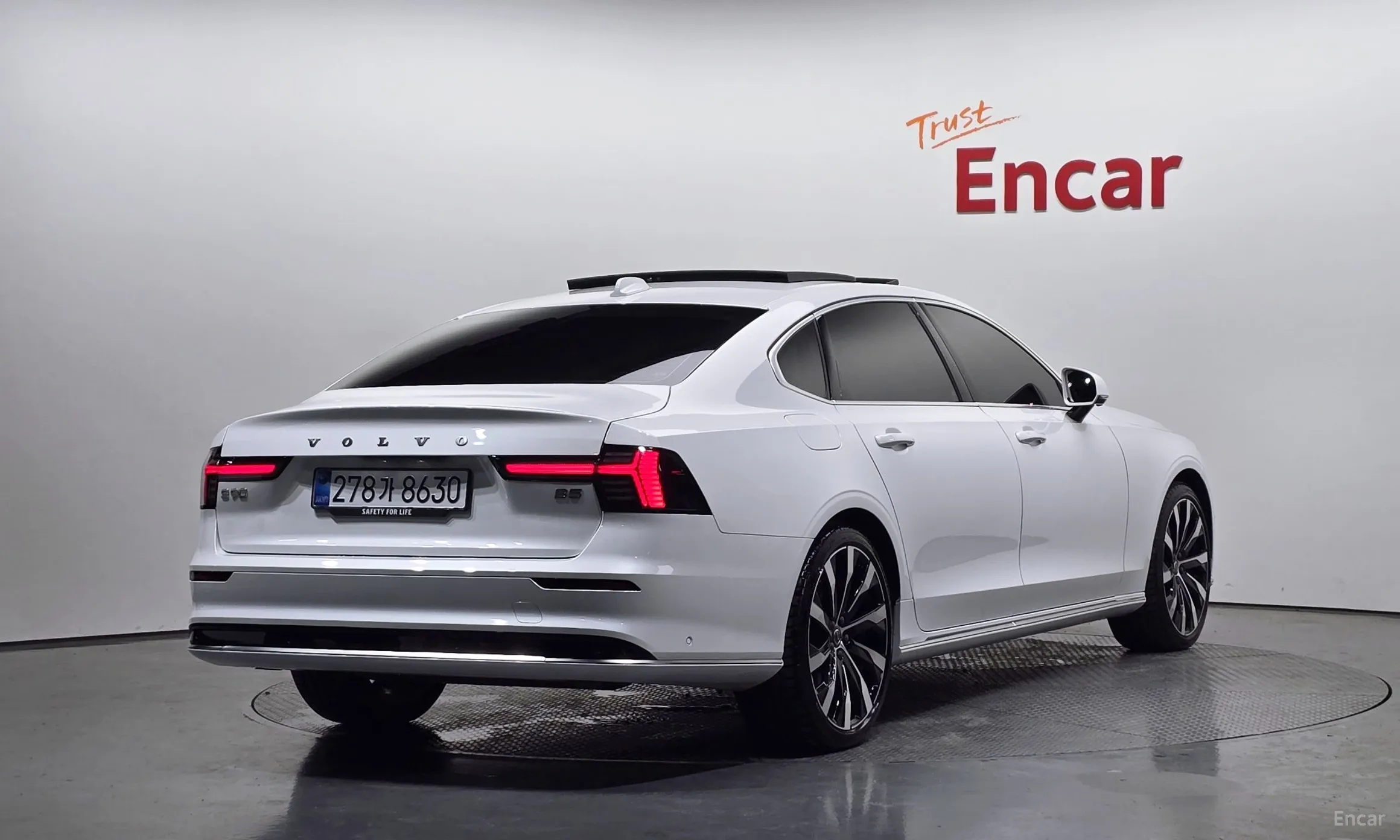 Volvo S90 превью 2