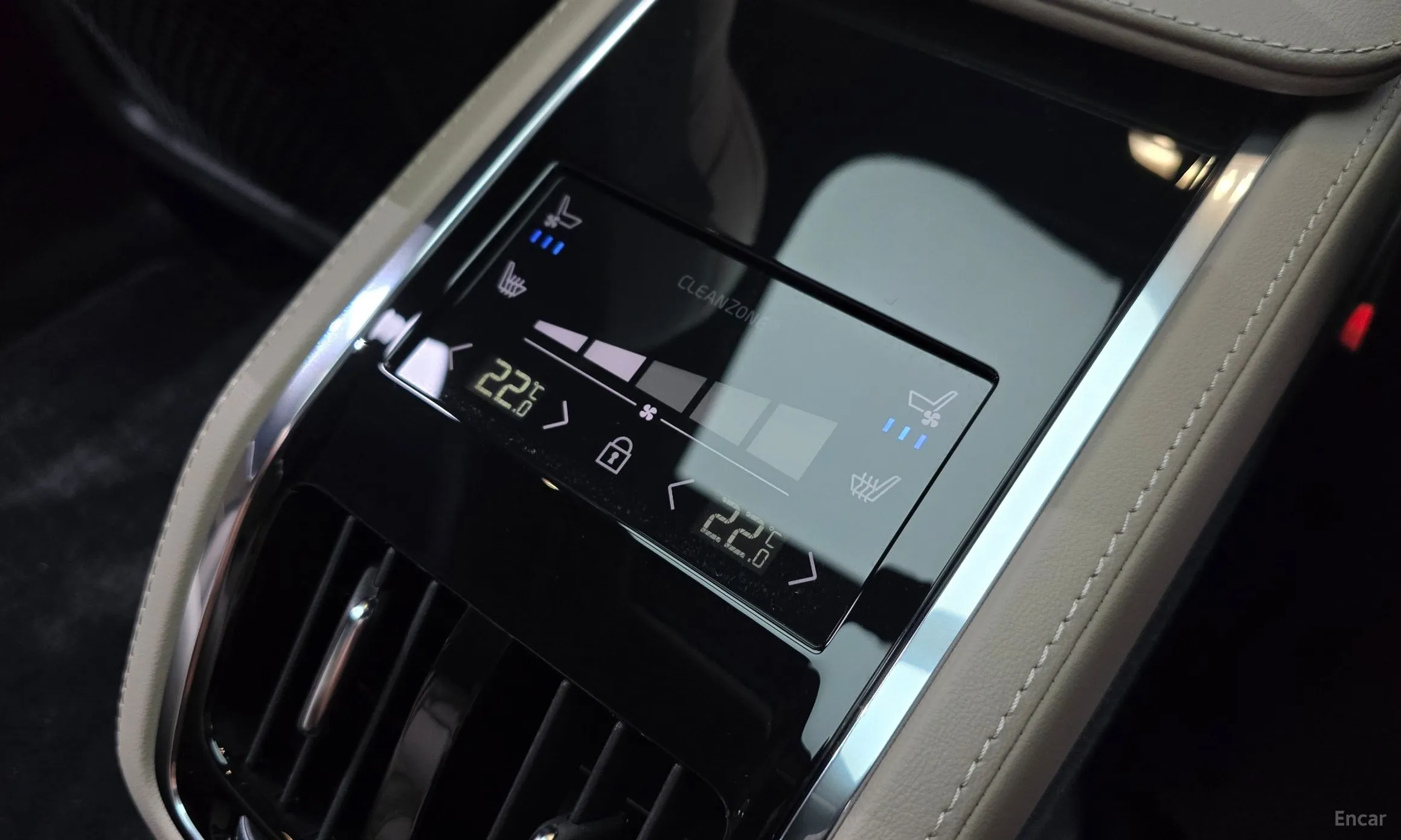 Volvo S90 превью 19