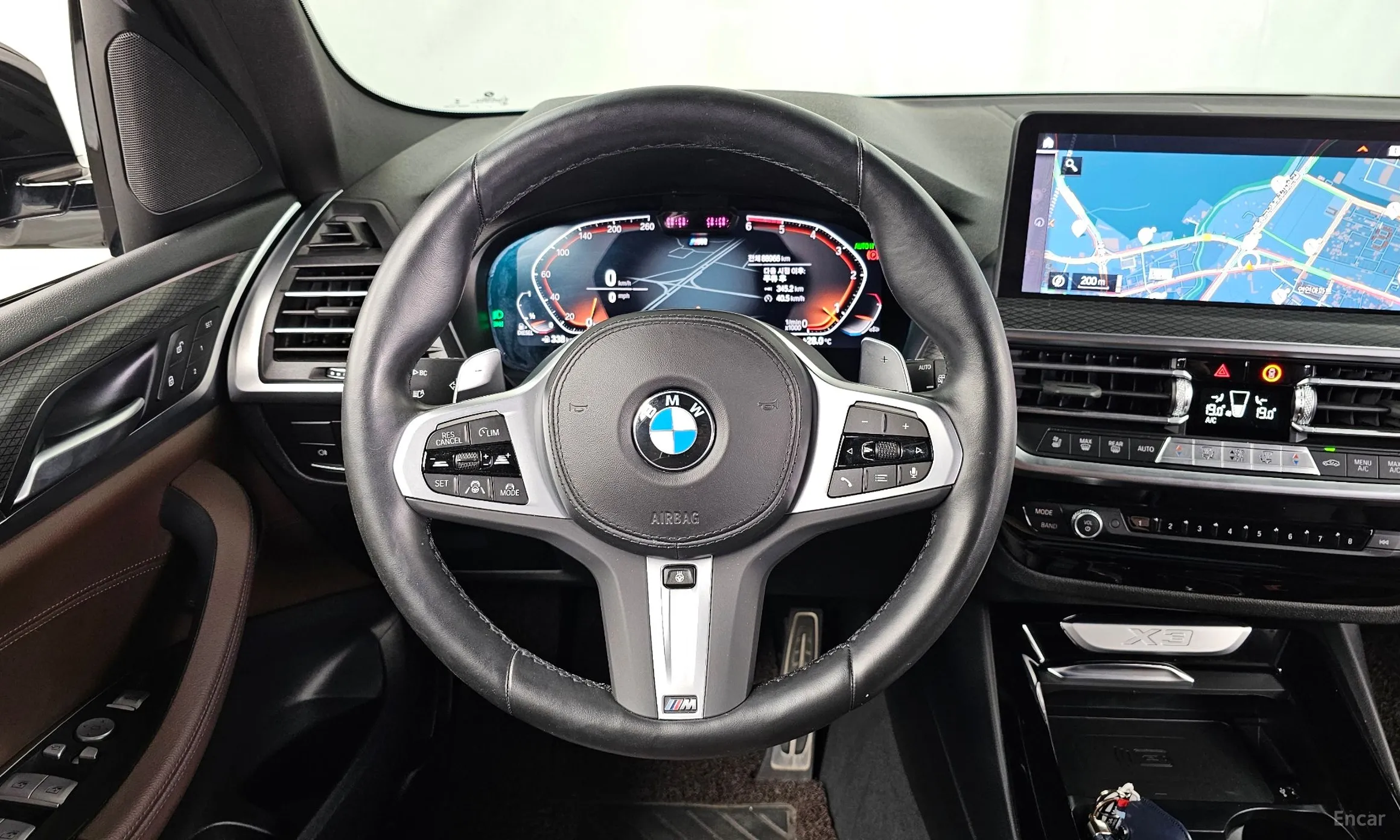 BMW X3 (G01) превью 13