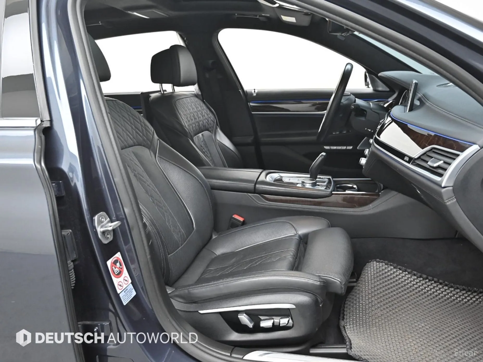 BMW 7 Series (G11) превью 10