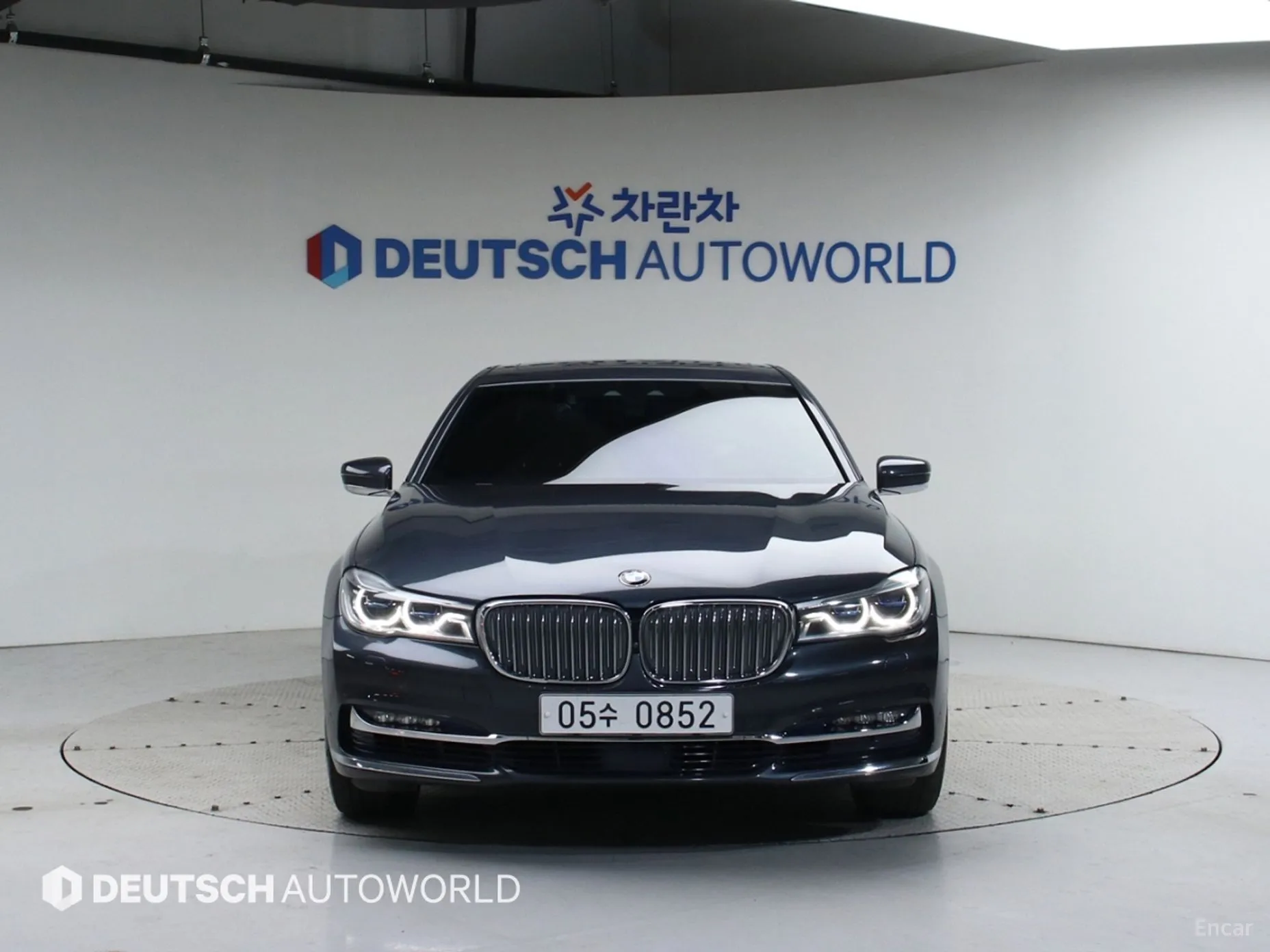 BMW 7 Series (G11) превью 3