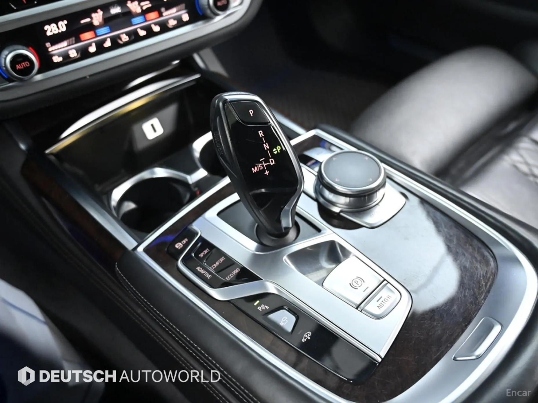 BMW 7 Series (G11) превью 9