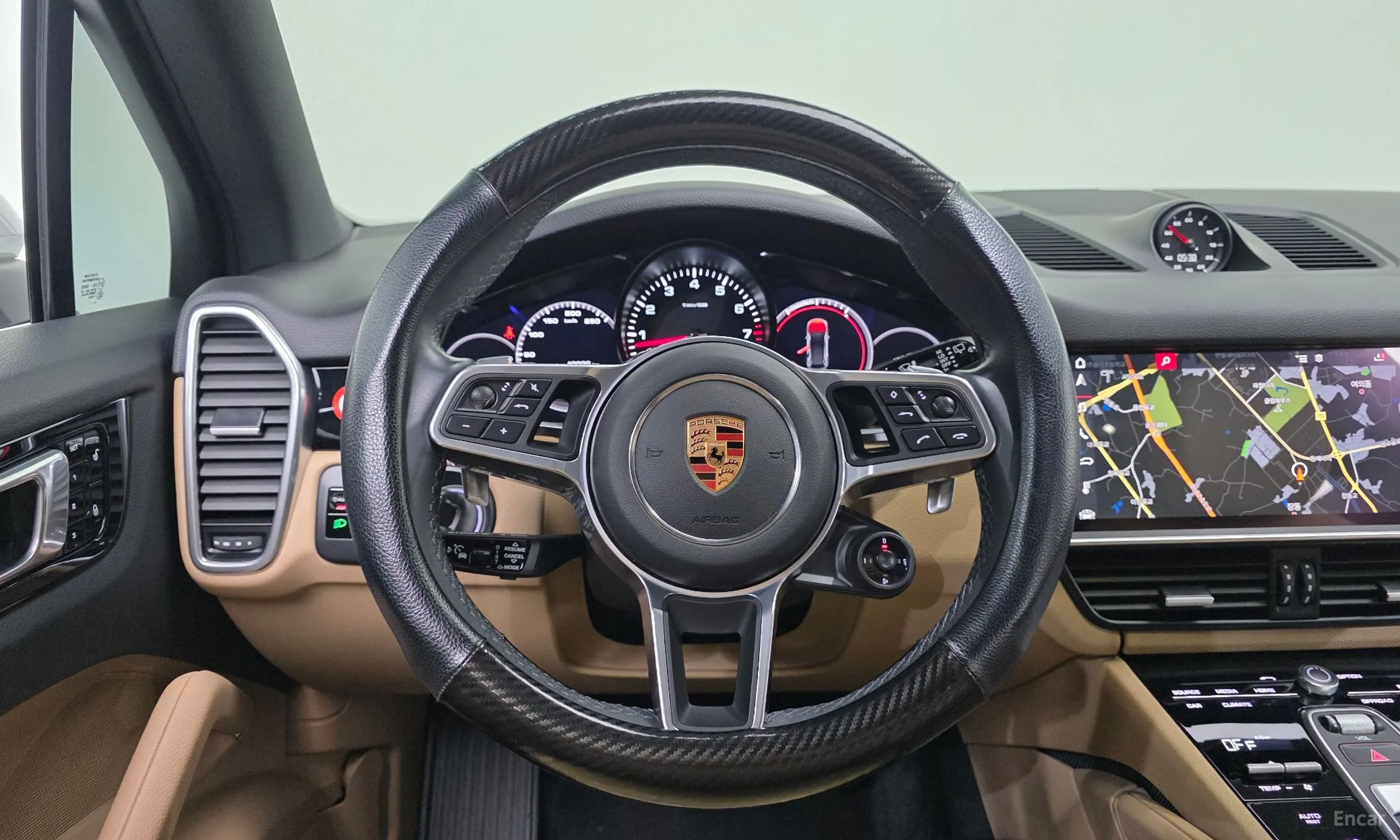 Porsche Cayenne (PO536) превью 15
