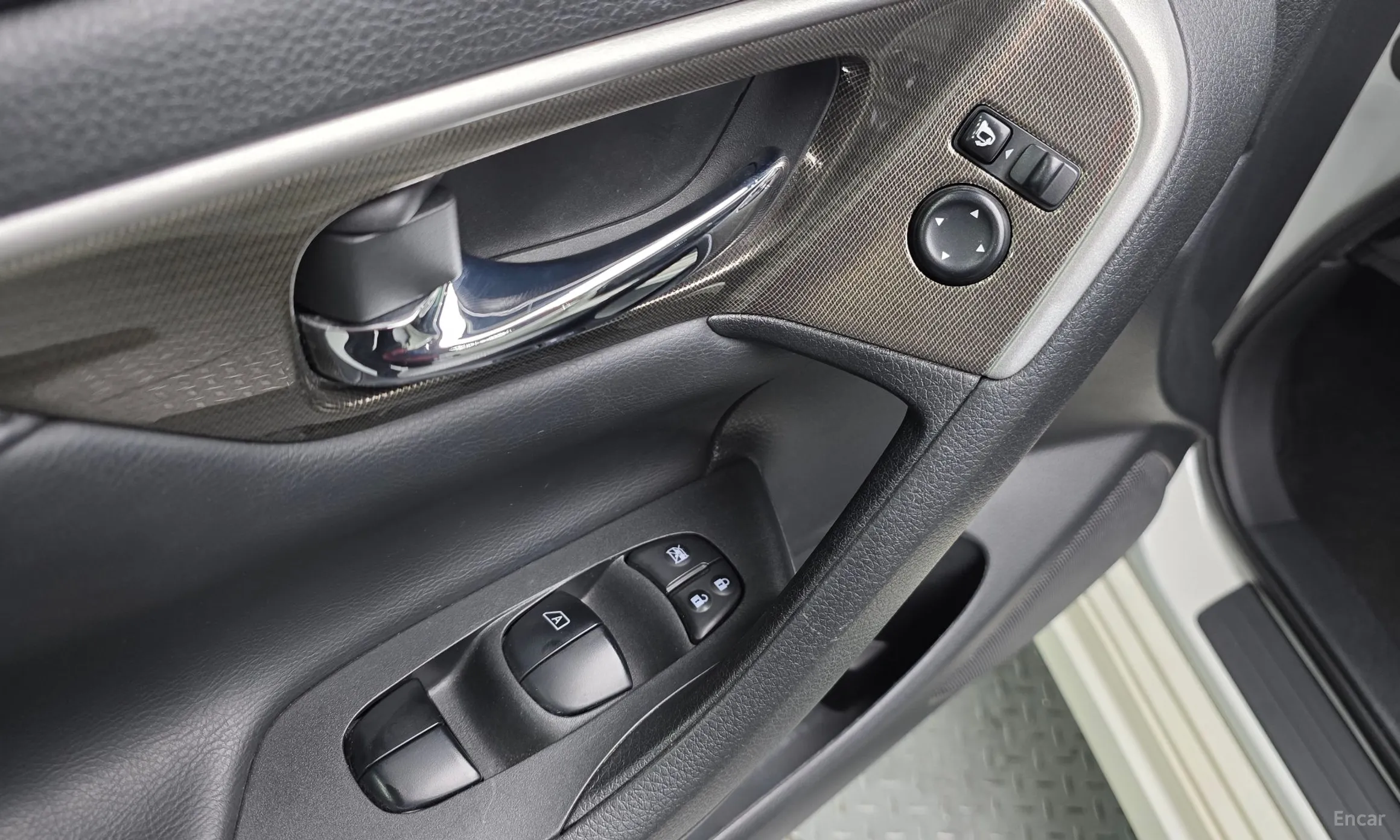 Nissan Altima превью 13