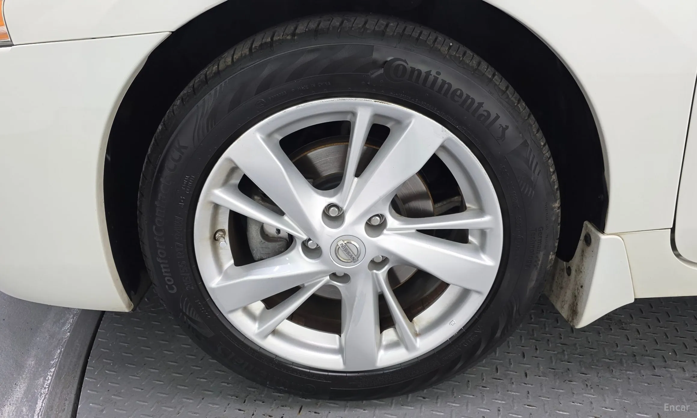 Nissan Altima превью 5