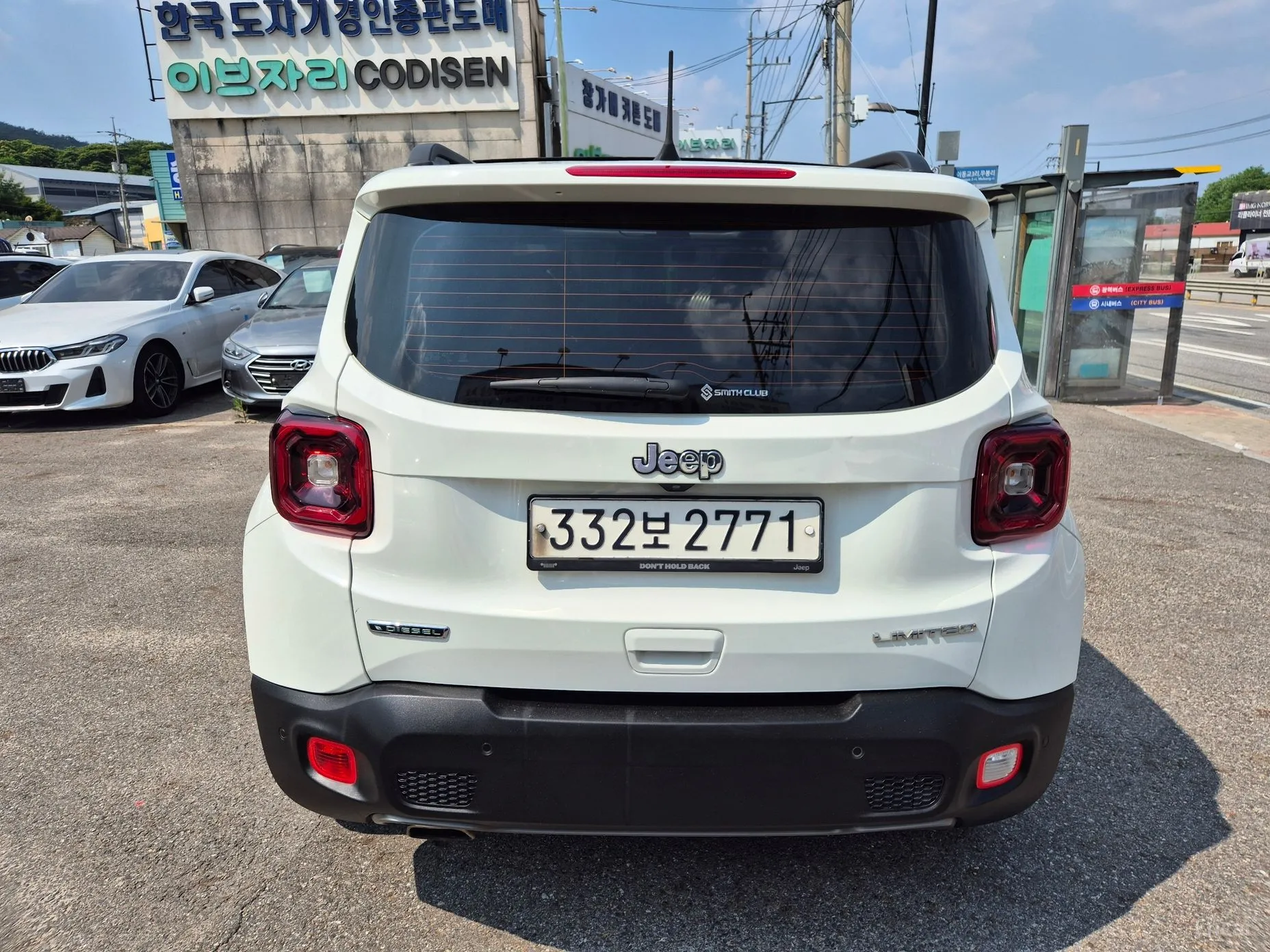 Jeep Renegade превью 4