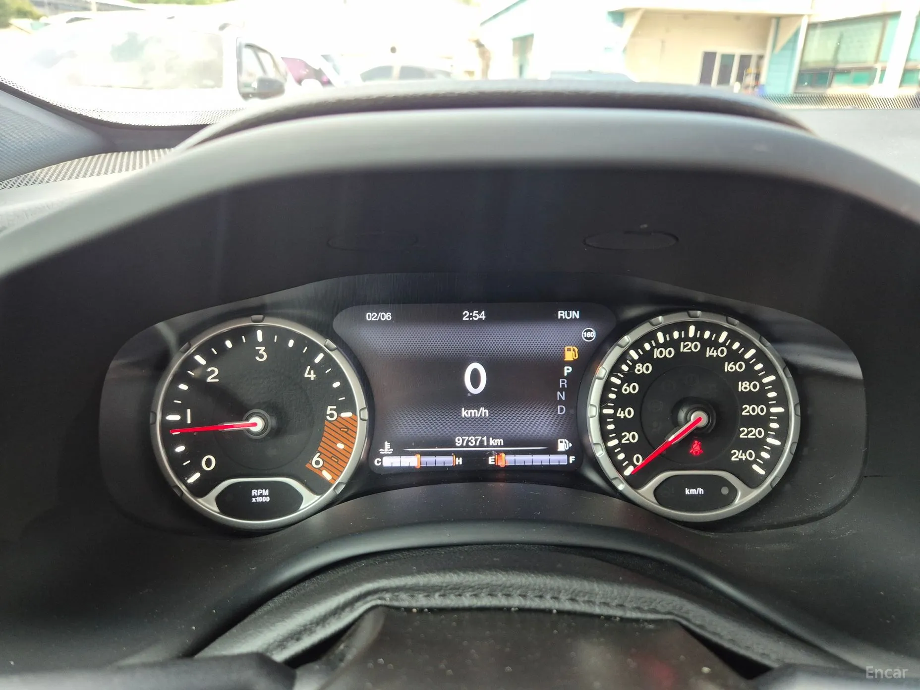 Jeep Renegade превью 7