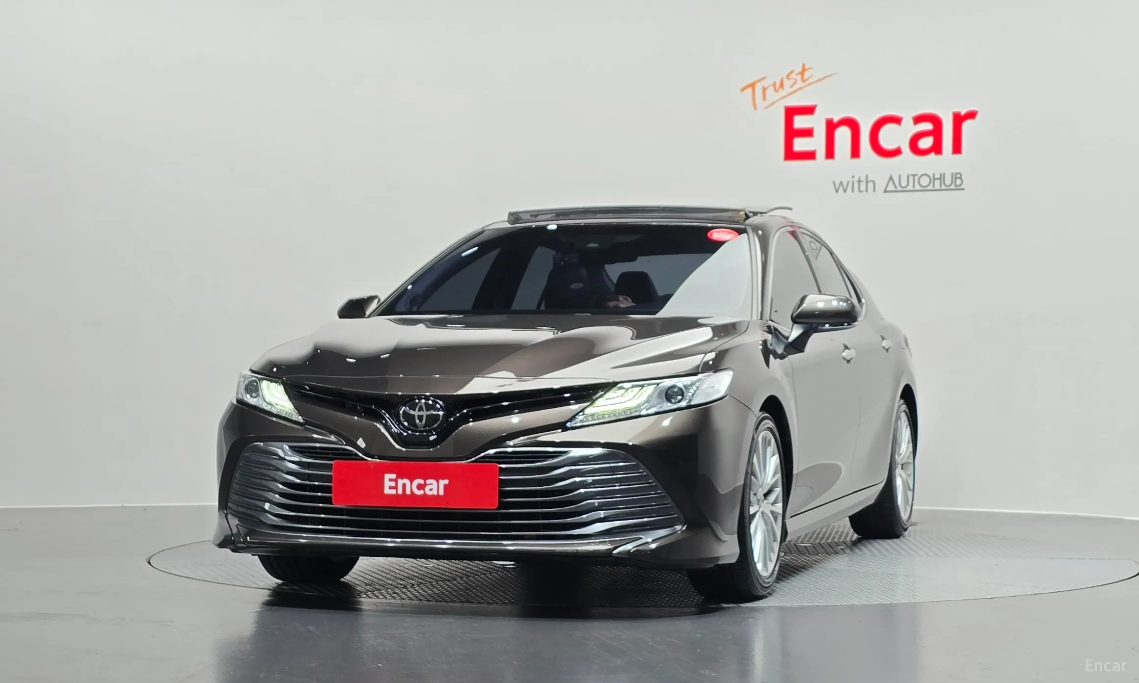 Toyota Camry (XV70) превью 3