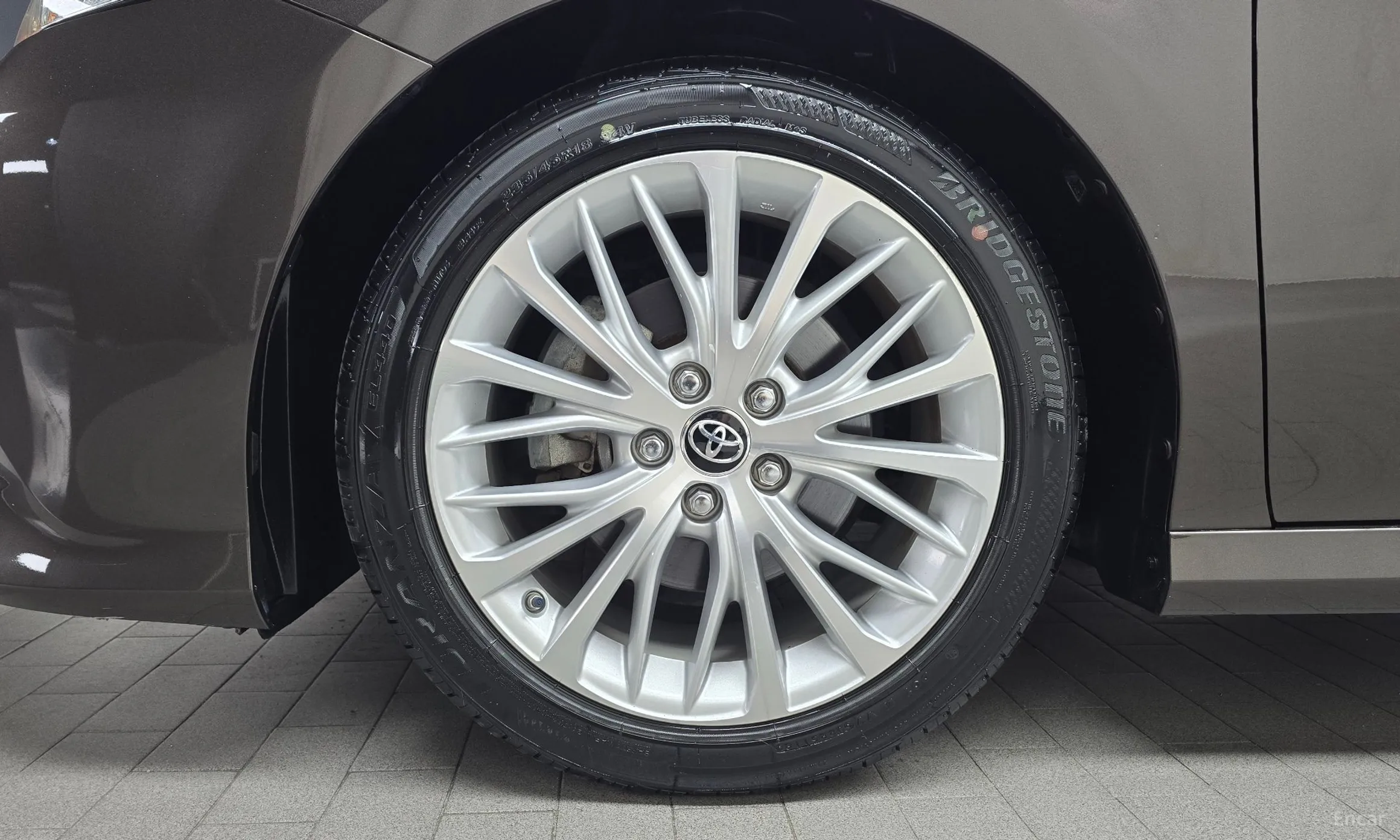 Toyota Camry (XV70) превью 5