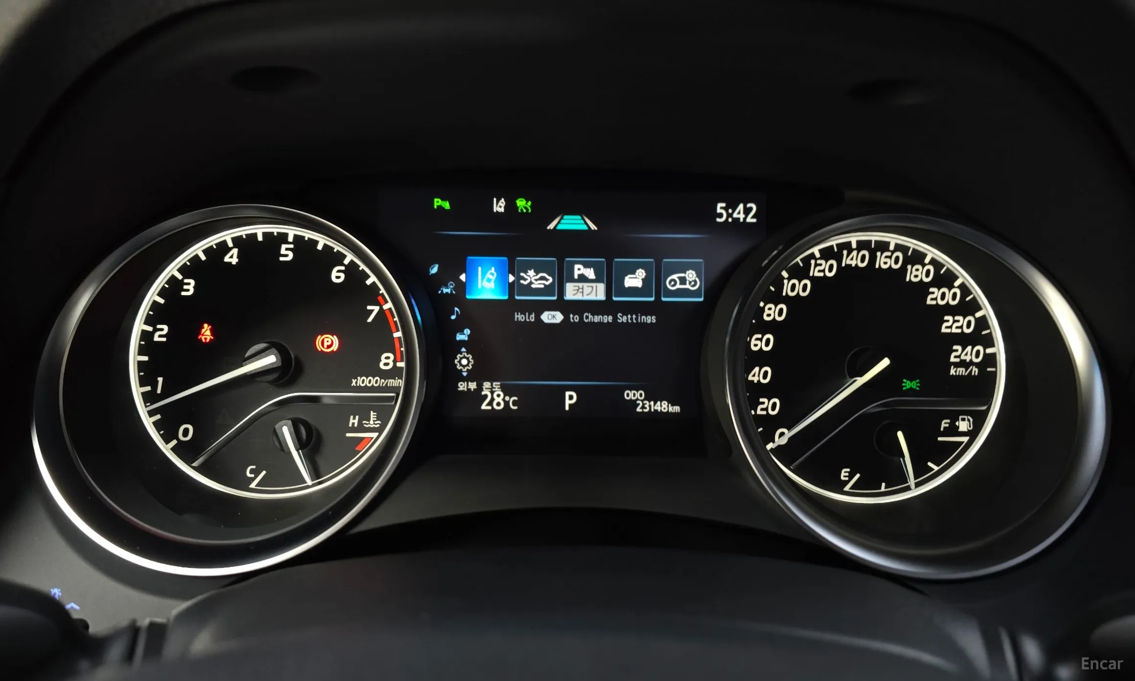 Toyota Camry (XV70) превью 8