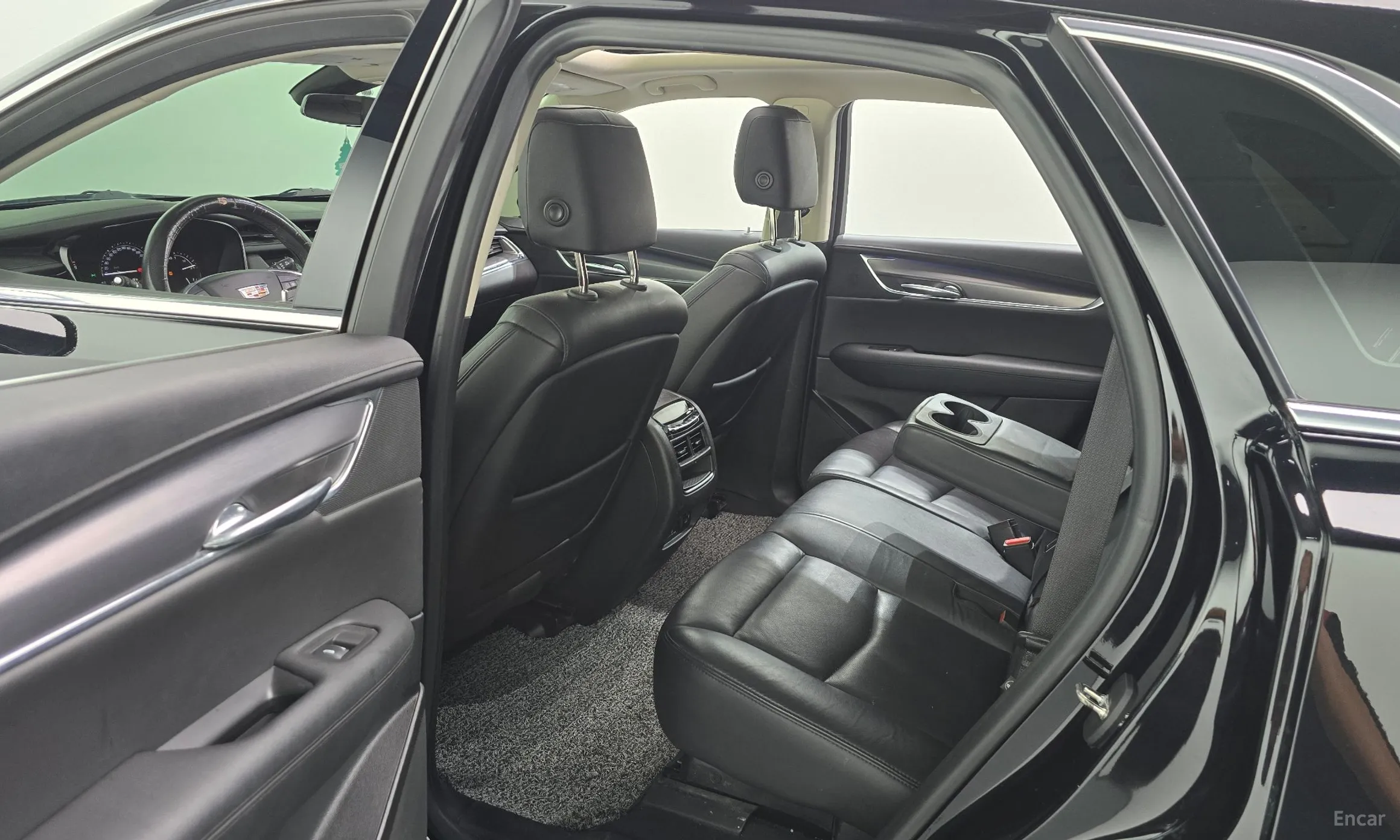 Cadillac XT5 превью 12