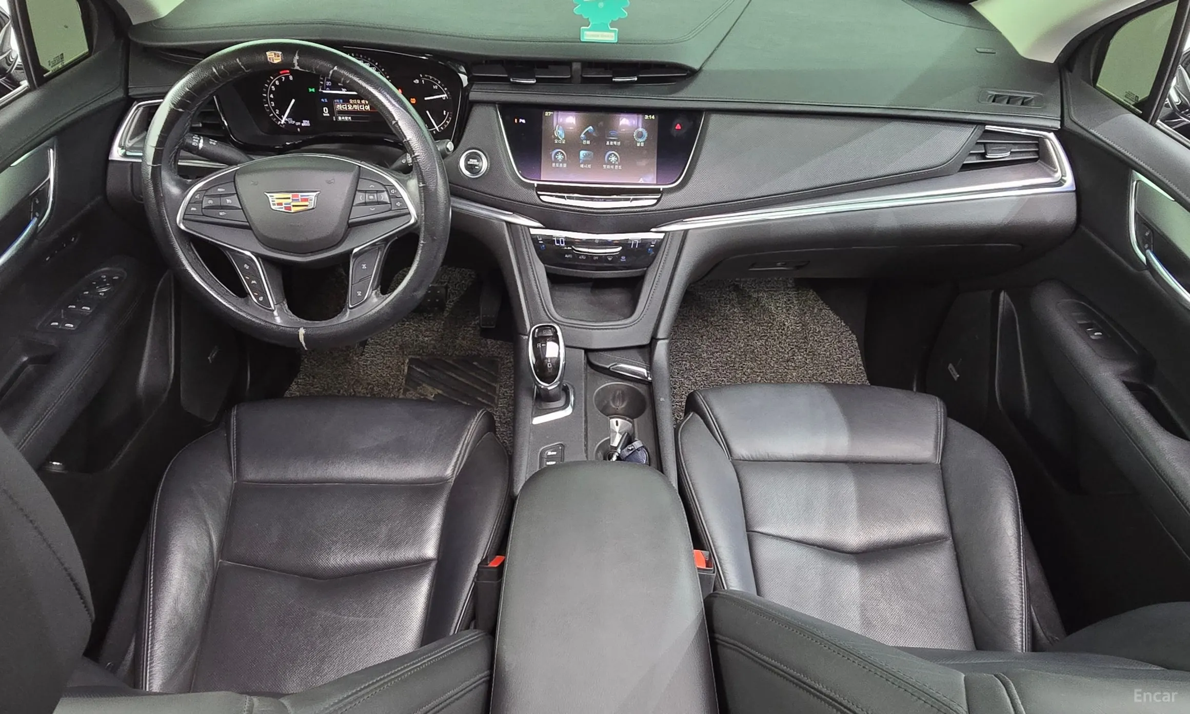 Cadillac XT5 превью 7