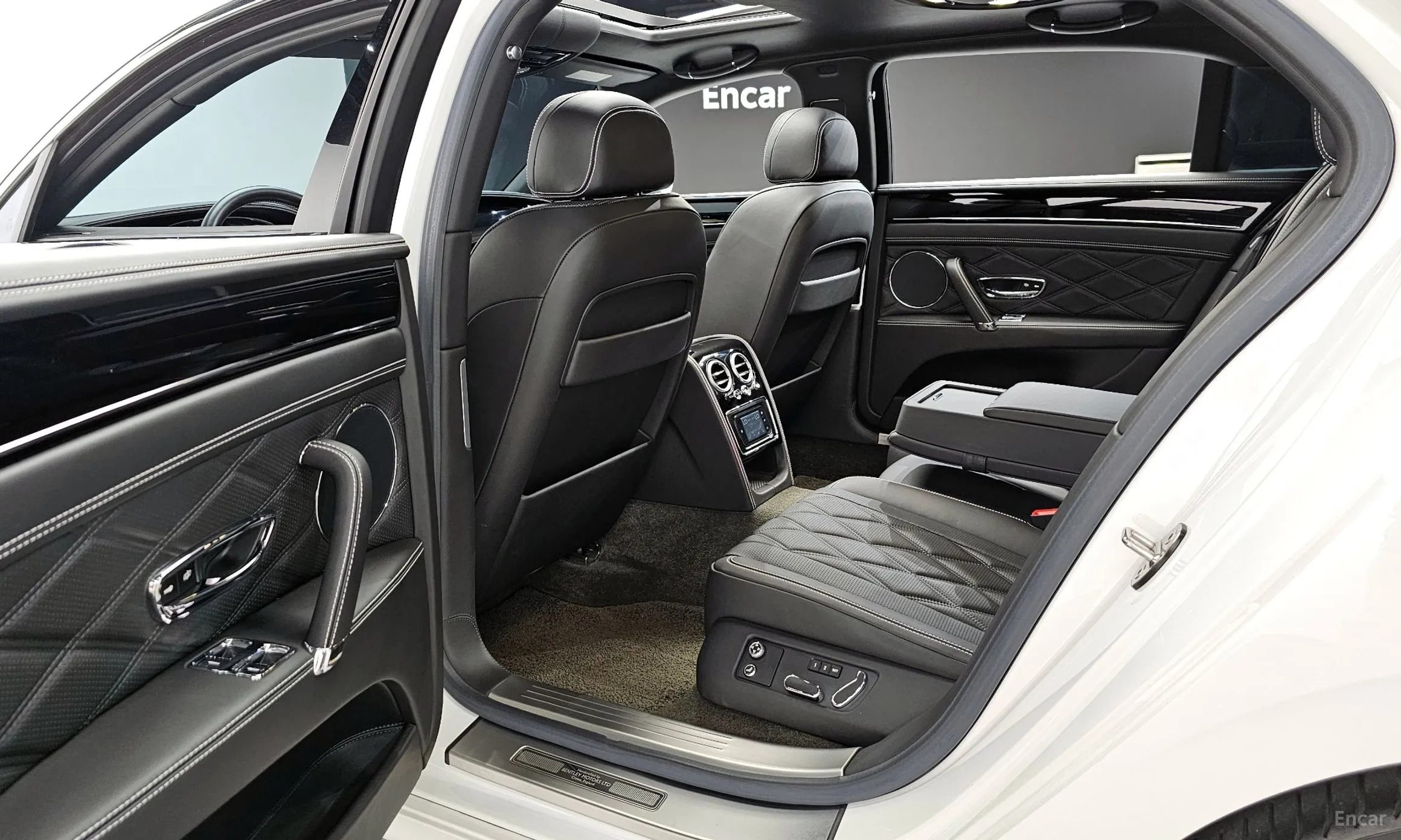 Bentley Flying Spur 2nd Generation превью 11