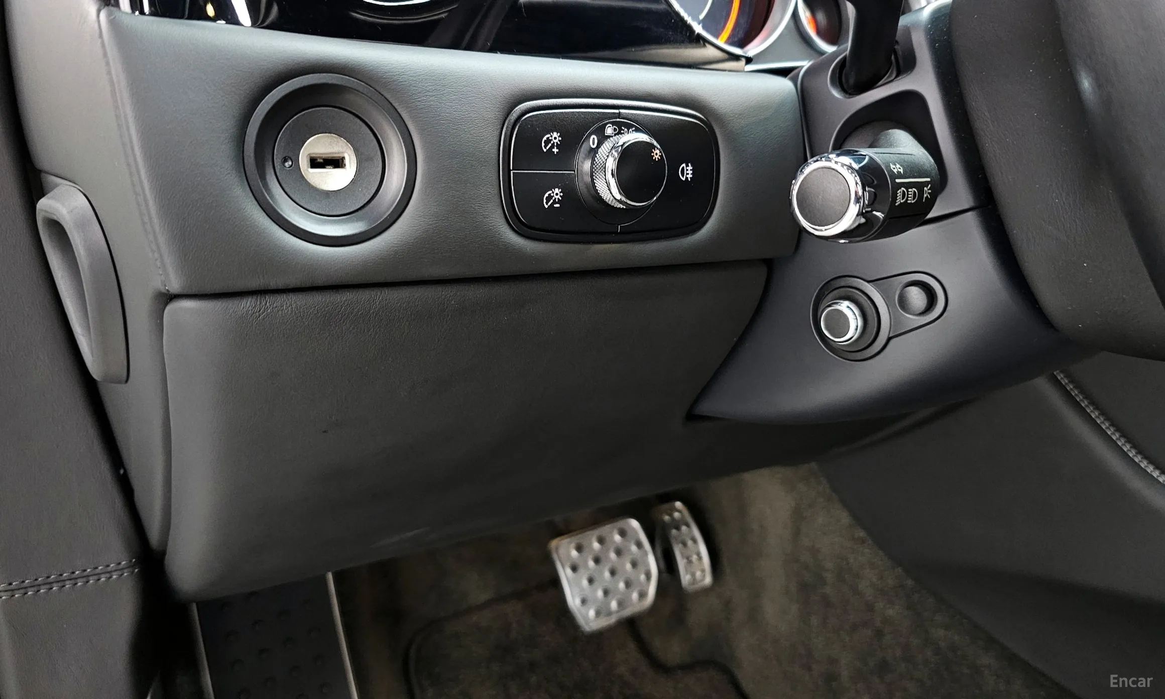 Bentley Flying Spur 2nd Generation превью 16