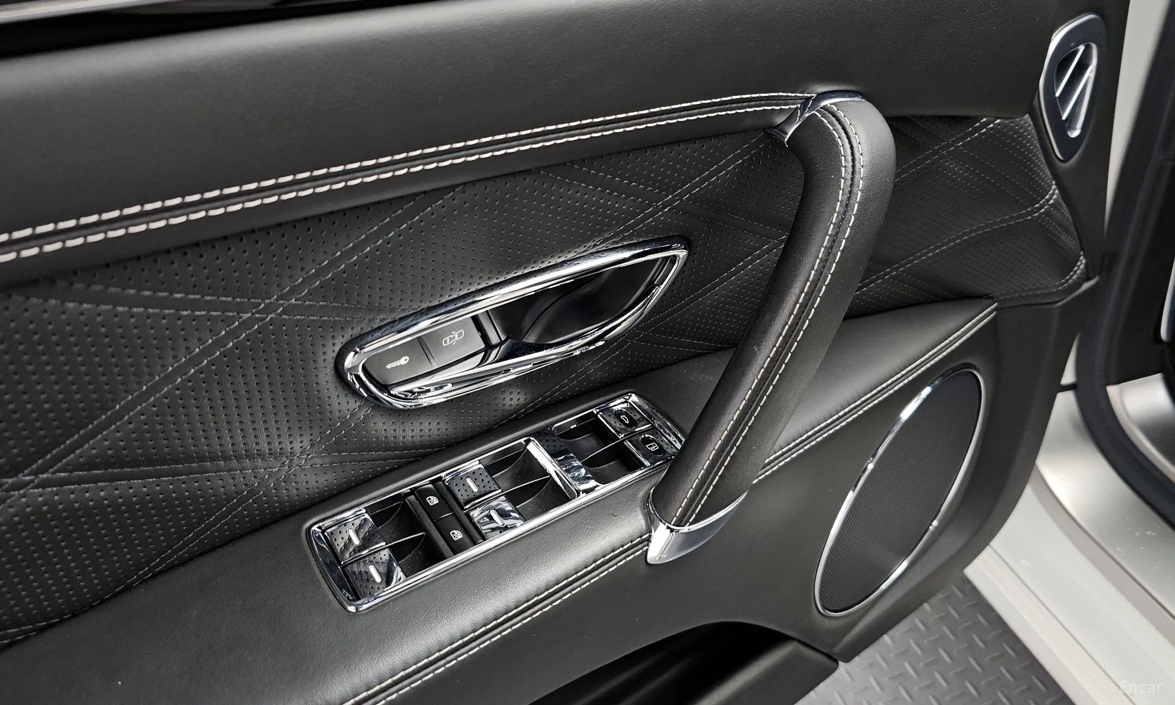 Bentley Flying Spur 2nd Generation превью 19