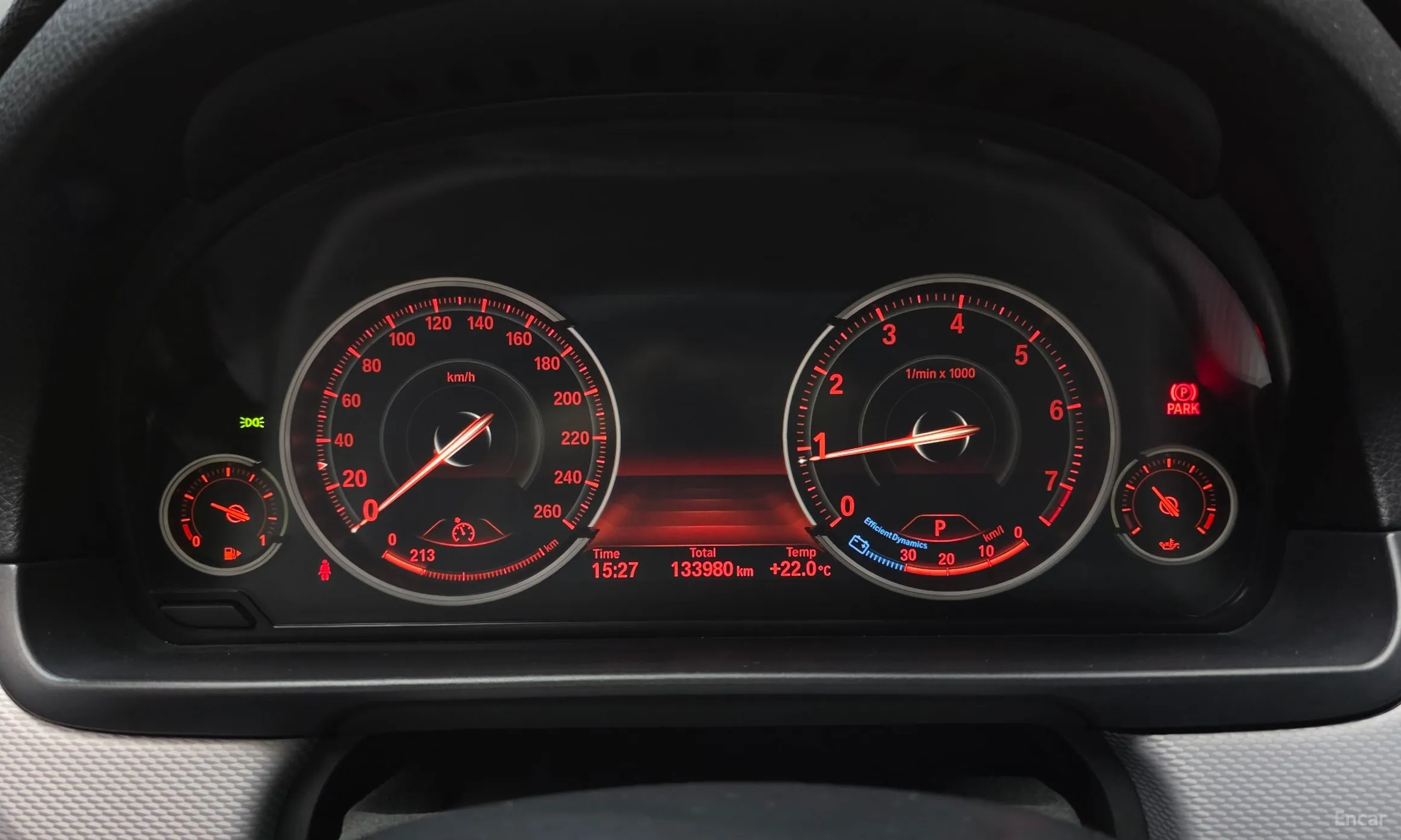 BMW 5 Series (F10) превью 8