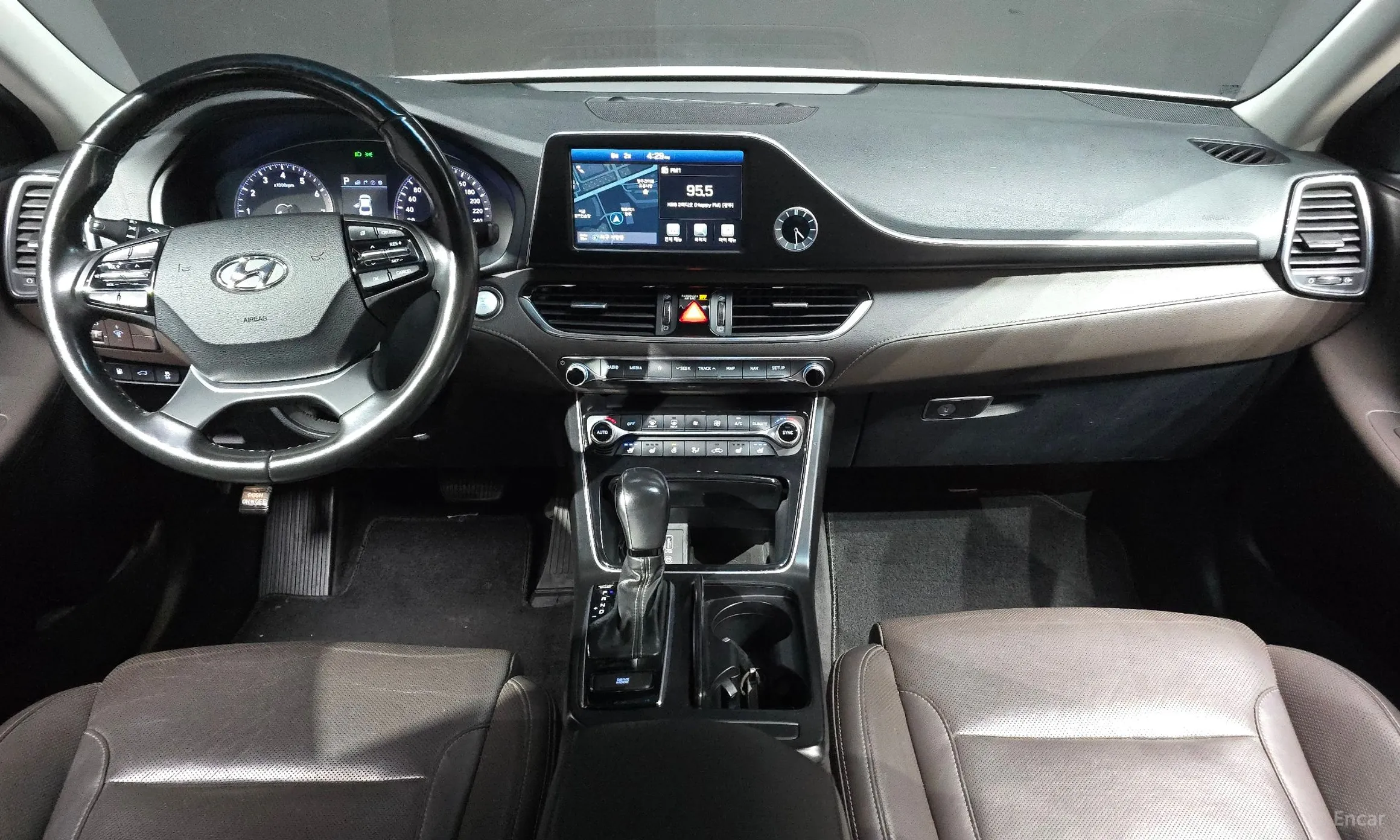 Hyundai Grandeur IG превью 7