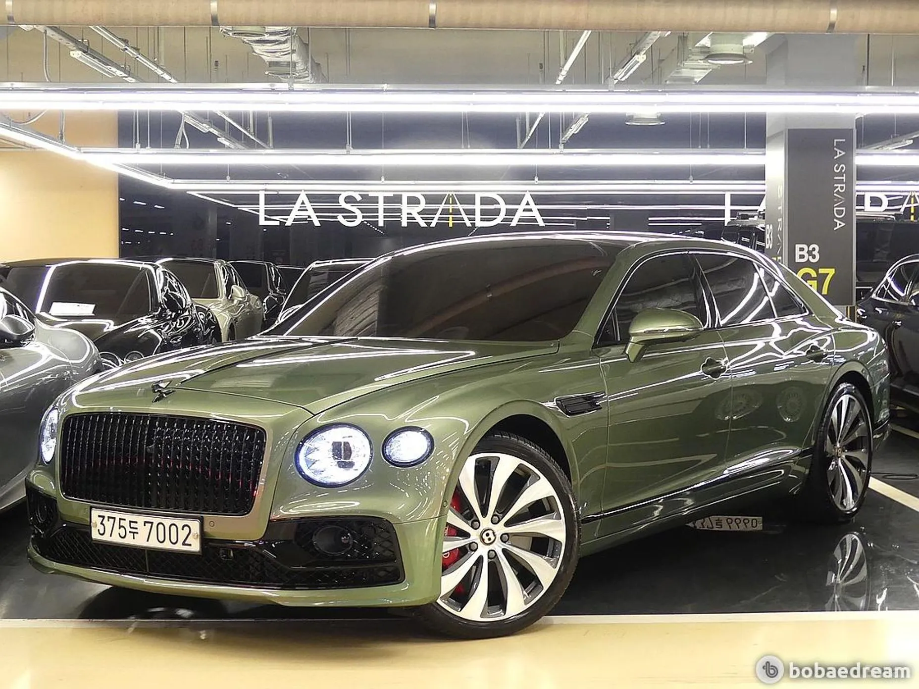 Bentley Flying Spur 3rd Generation превью 3