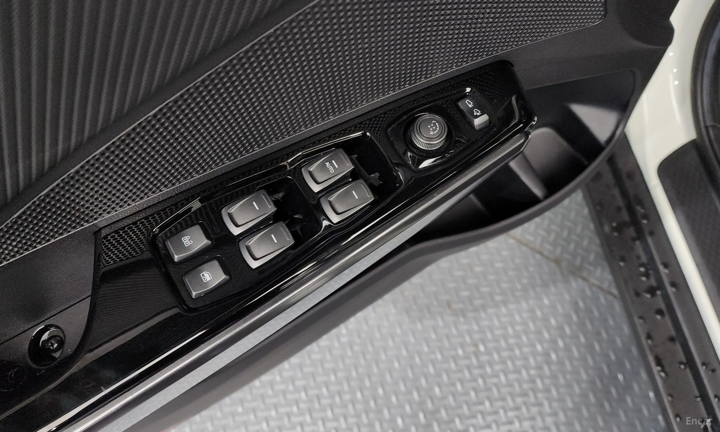KG Mobility (SsangYong) Berry New Tivoli превью 13