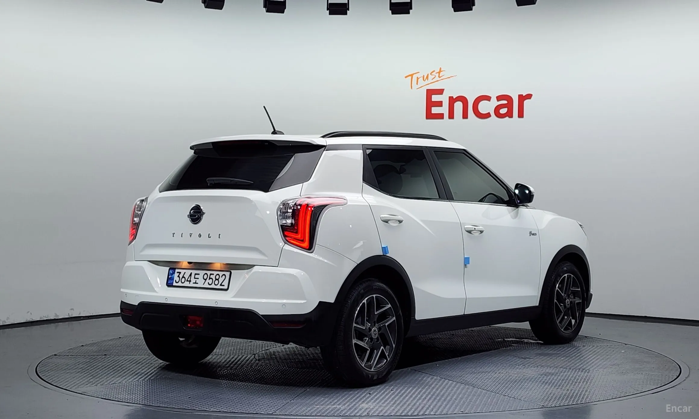 KG Mobility (SsangYong) Berry New Tivoli превью 2