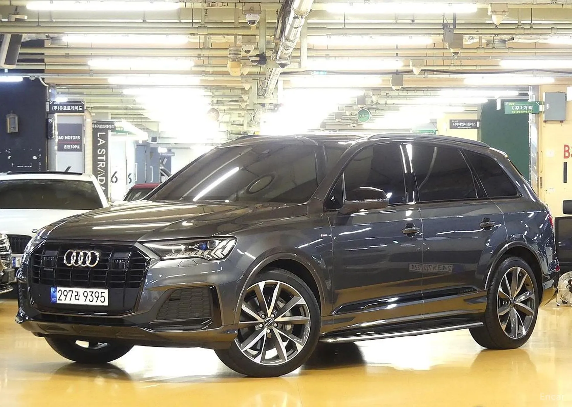 Audi Q7 (4M)