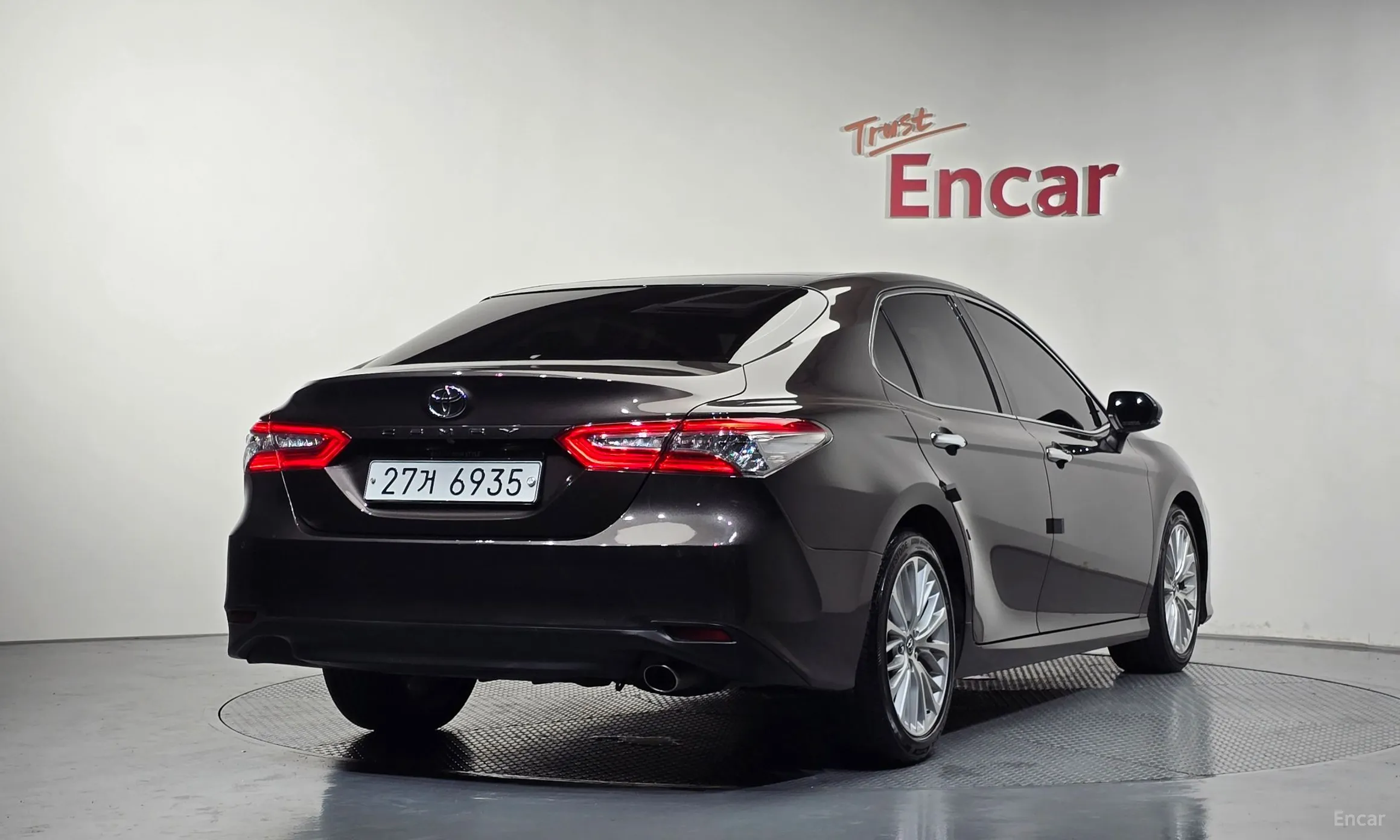 Toyota Camry (XV70) превью 2
