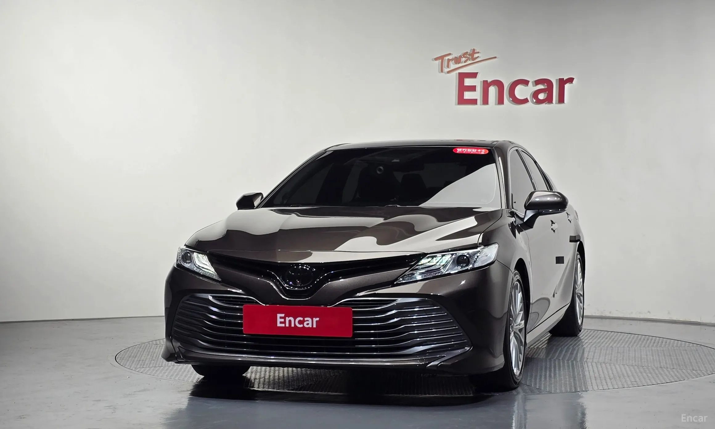 Toyota Camry (XV70) превью 3