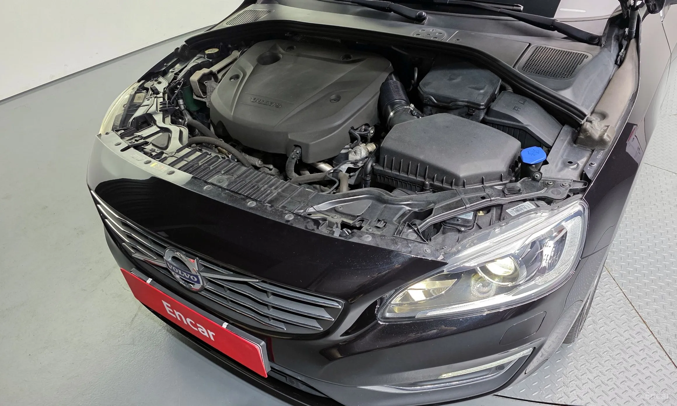 Volvo S60 превью 6