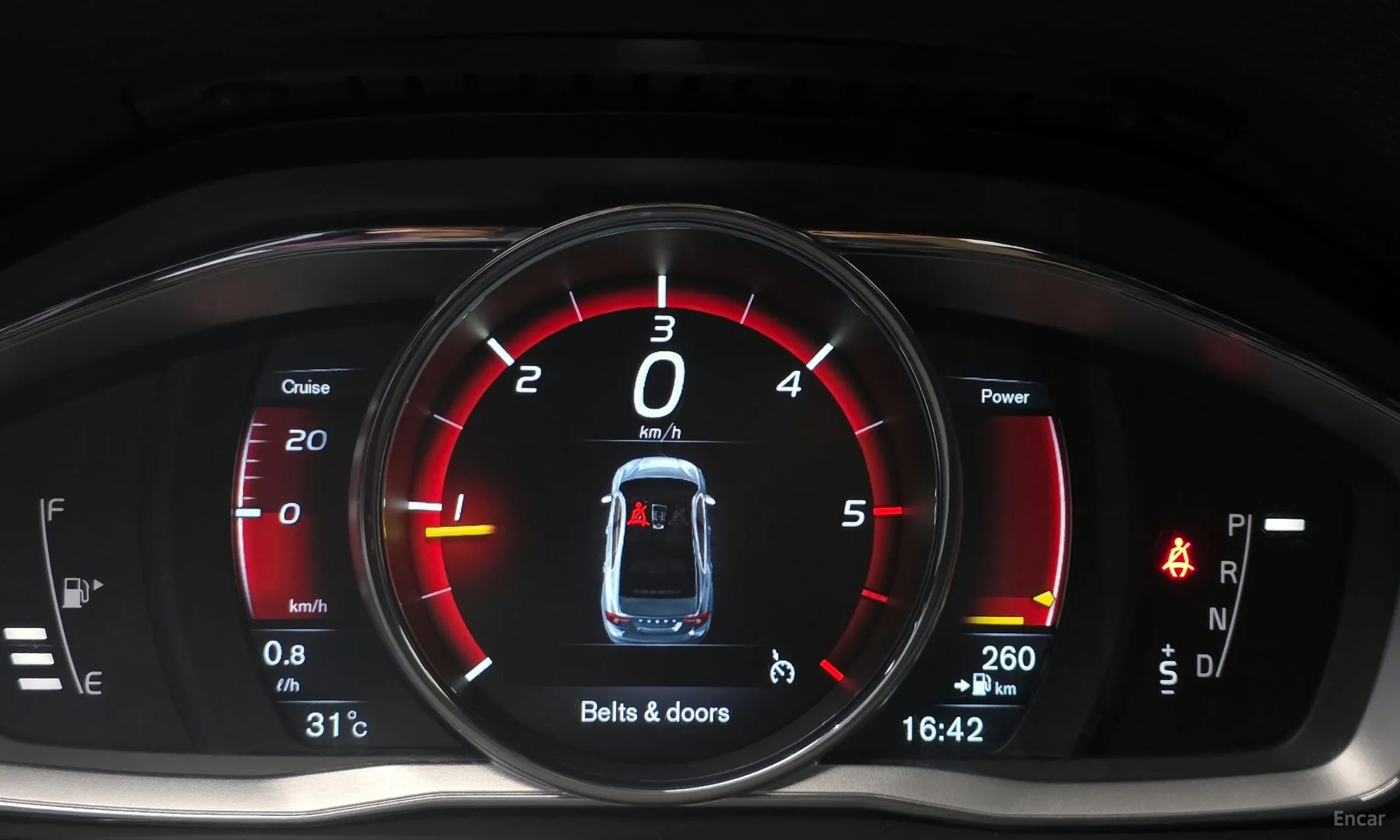 Volvo S60 превью 8