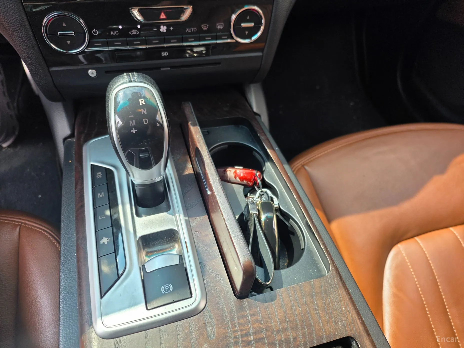 Maserati Ghibli превью 9