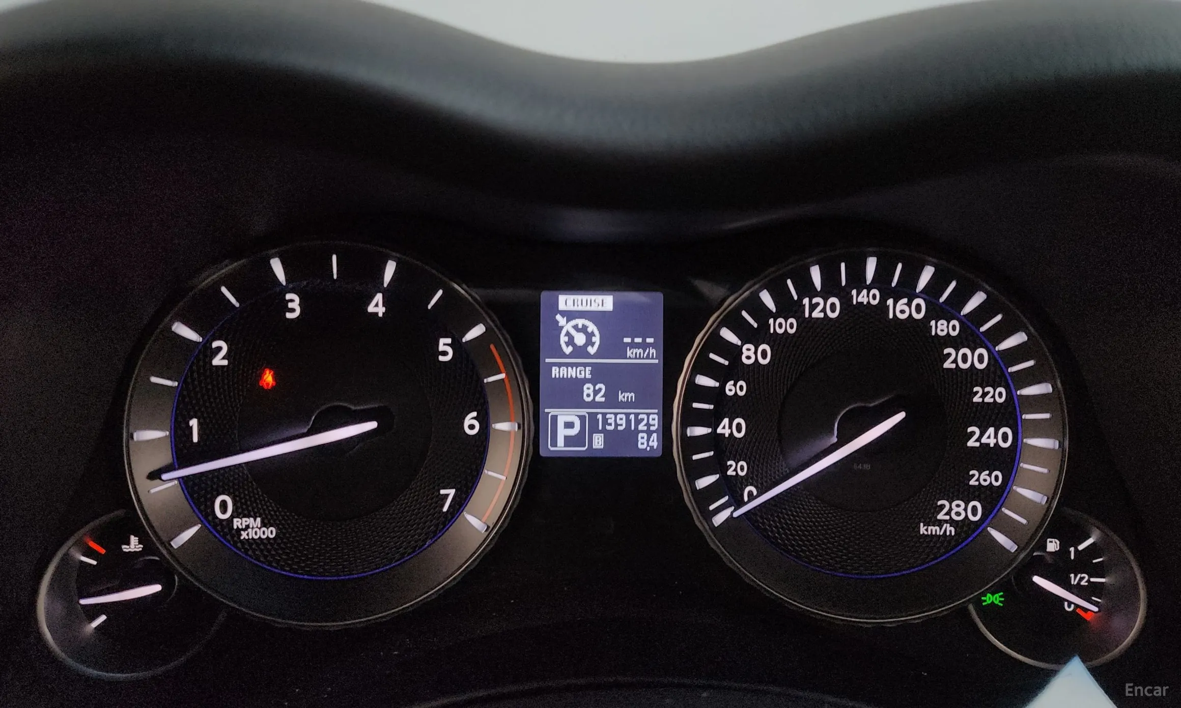 Infiniti Q70 превью 8