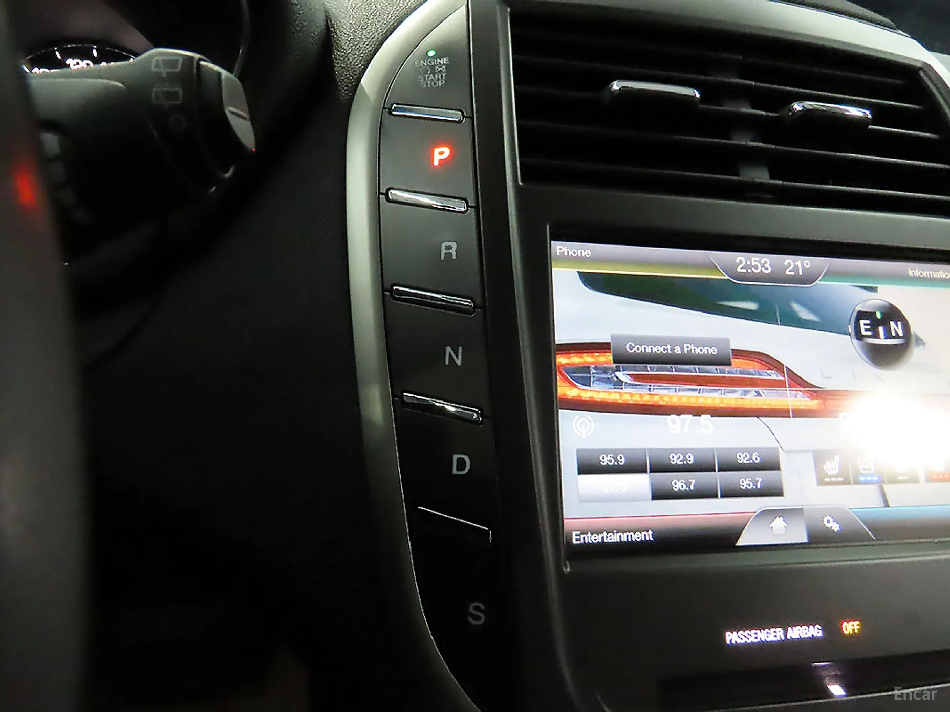 Lincoln MKC превью 13