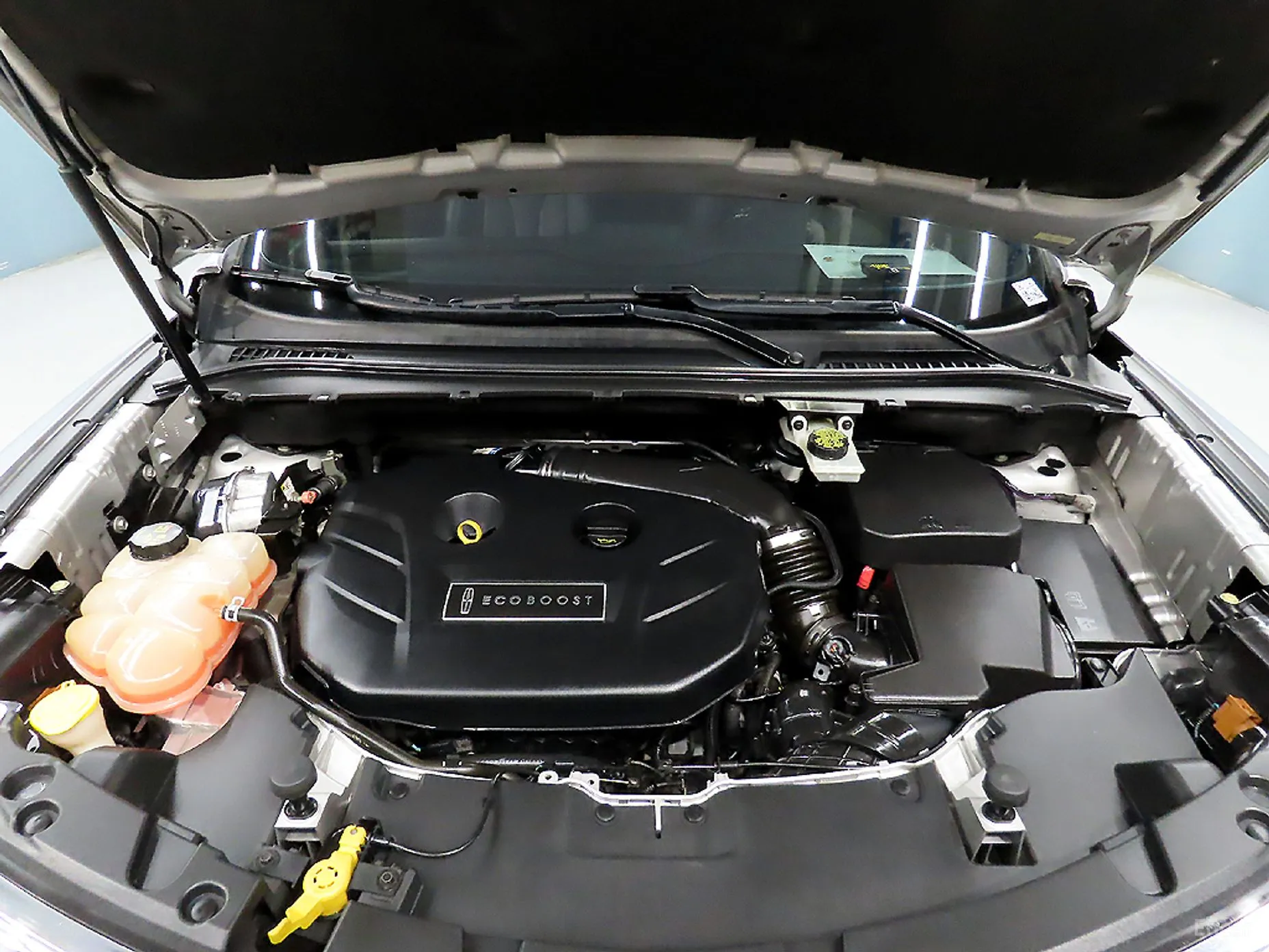 Lincoln MKC превью 19