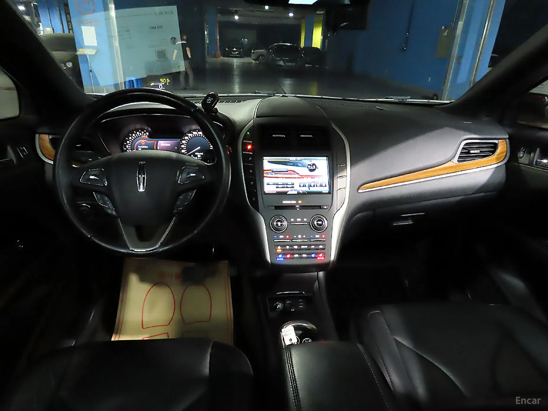 Lincoln MKC превью 5