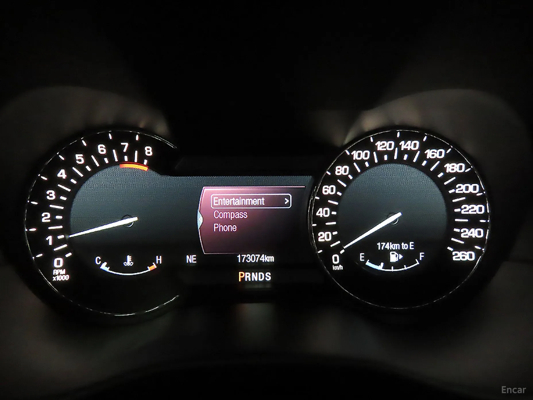 Lincoln MKC превью 9
