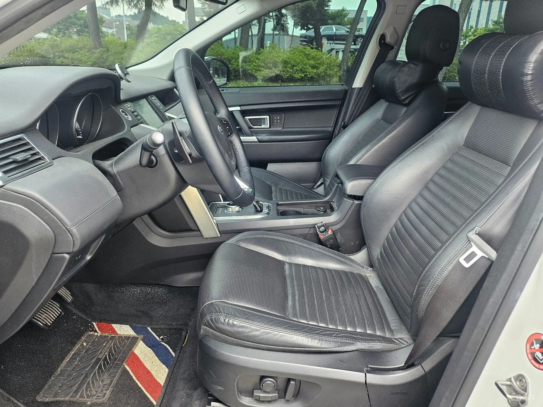 Land Rover Discovery Sports превью 13