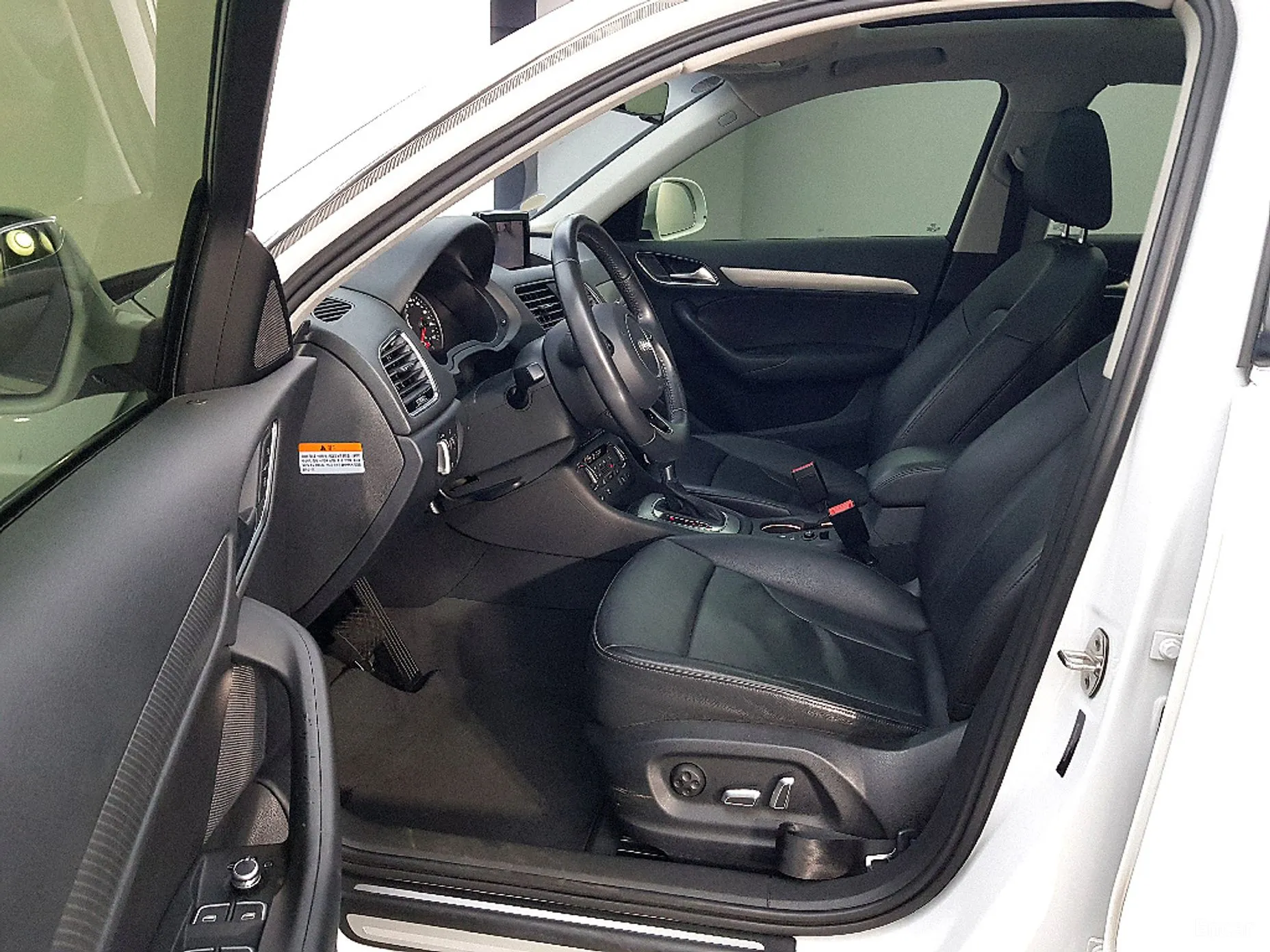 Audi Q3 превью 8