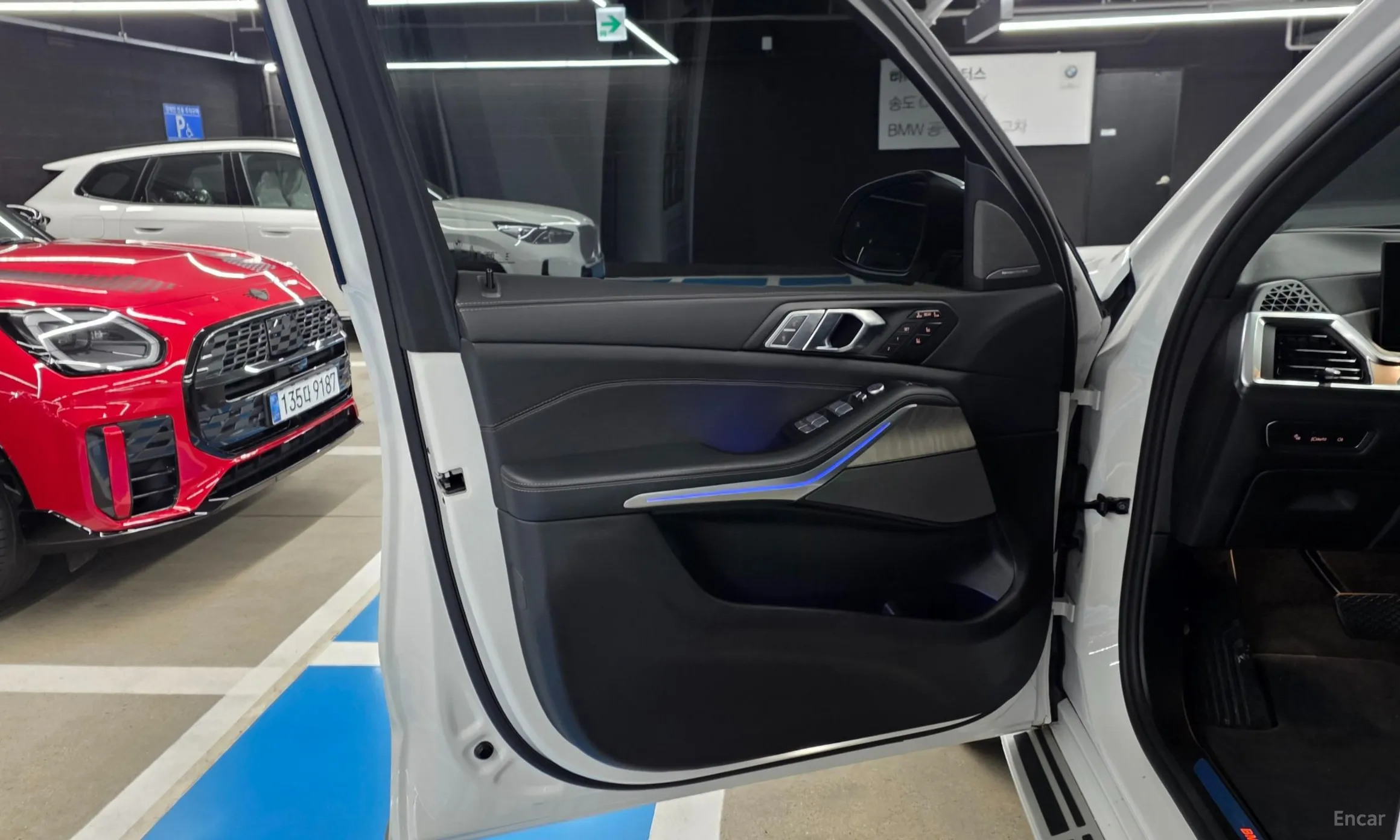BMW X7 (G07) превью 11