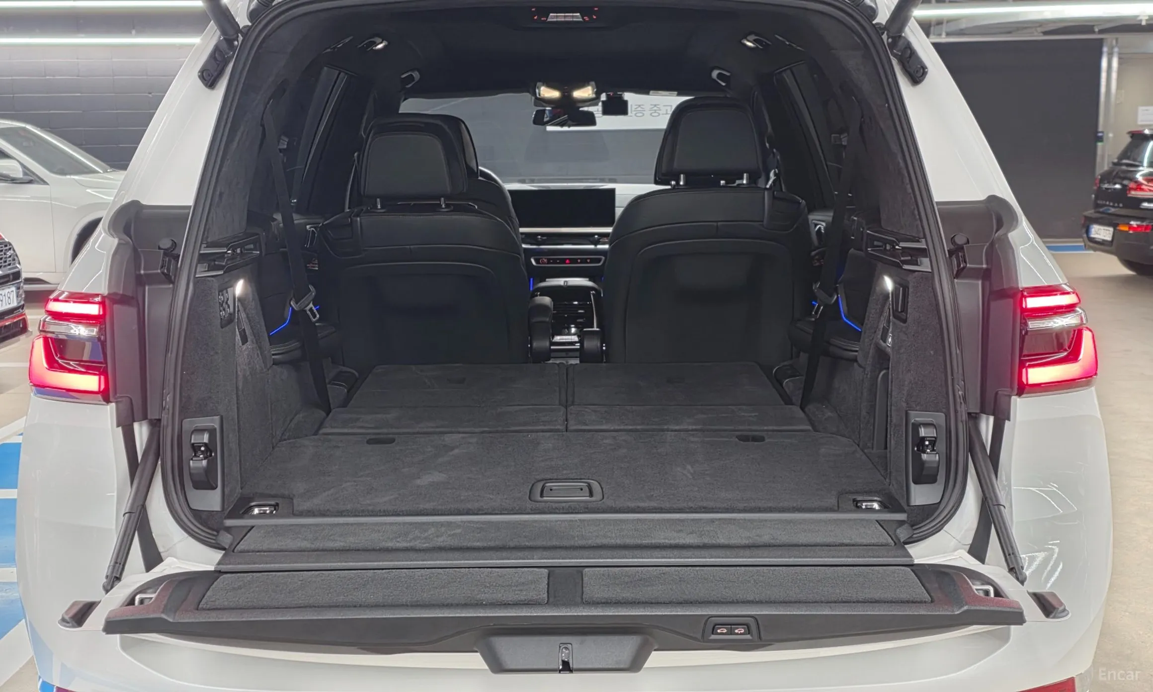 BMW X7 (G07) превью 19