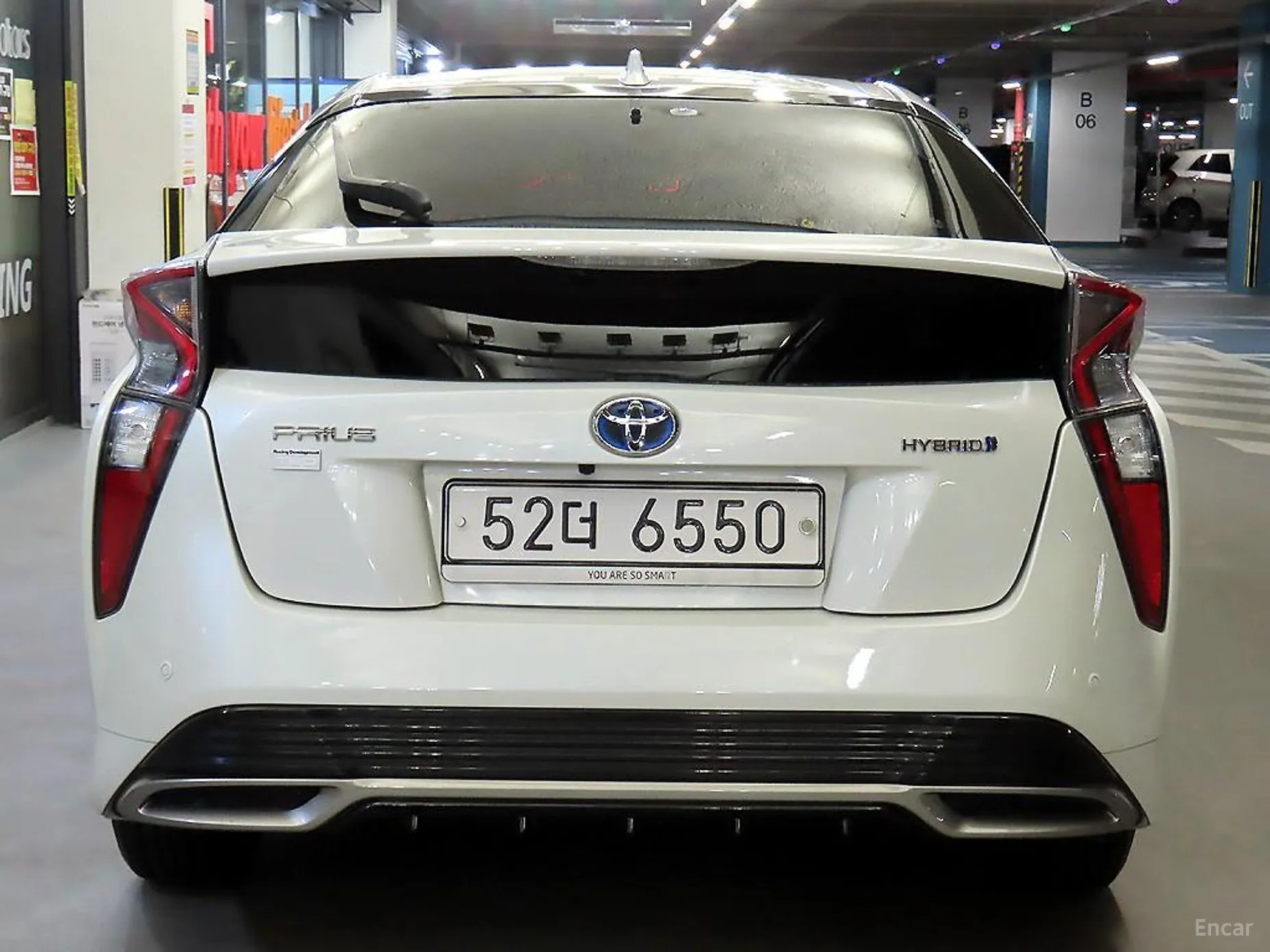 Toyota Prius 4th Generation превью 4