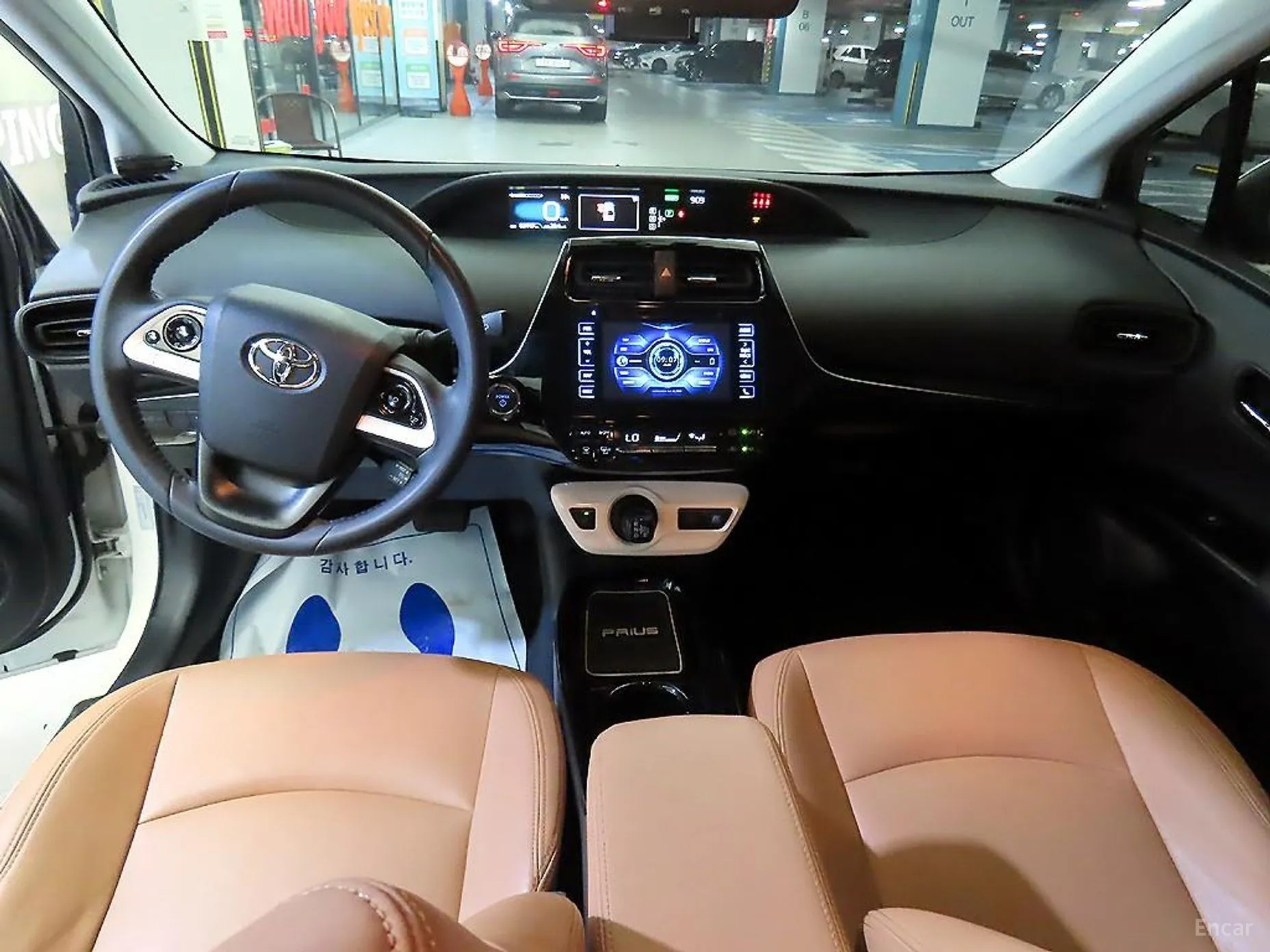 Toyota Prius 4th Generation превью 9